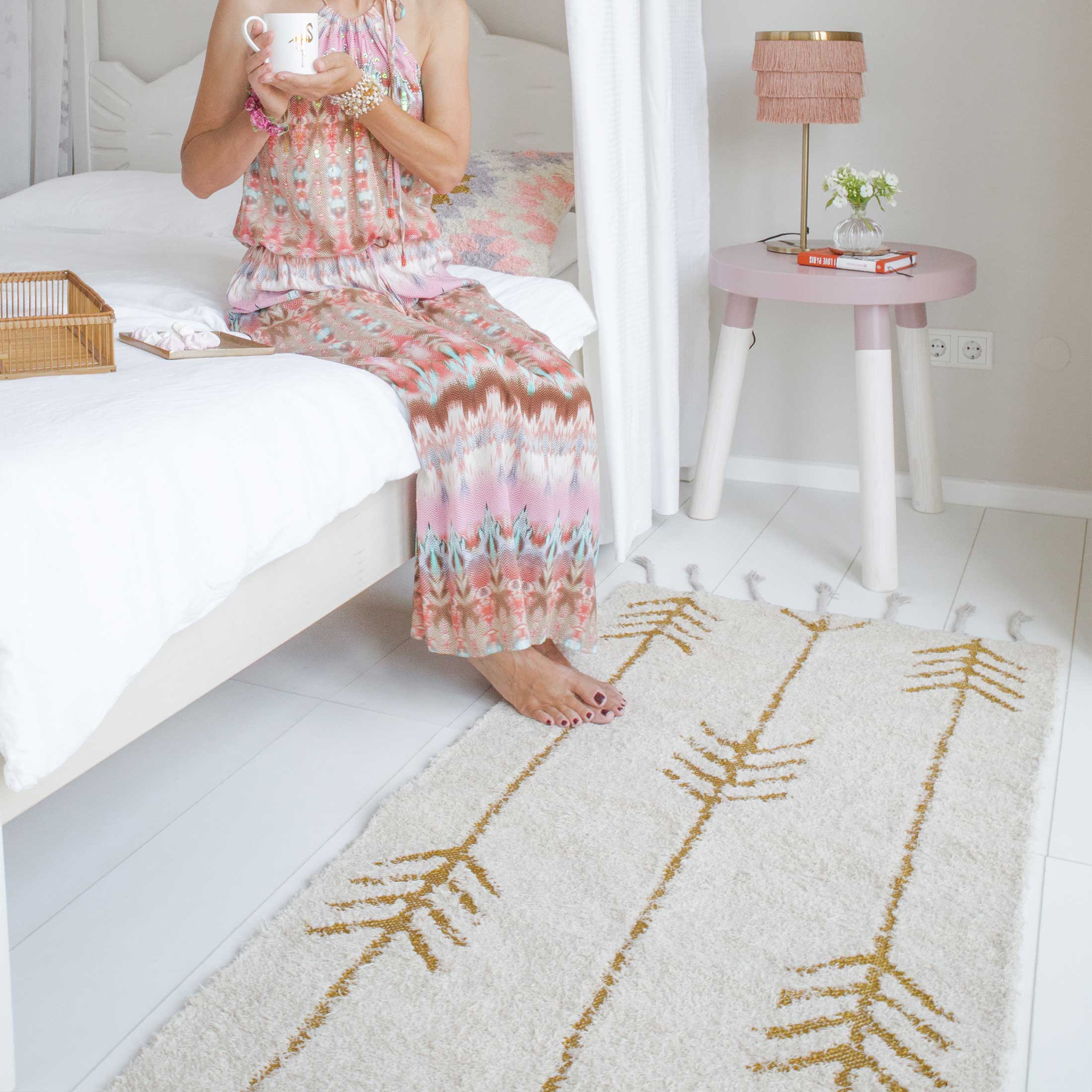 Boho Teppich ♥ Boho Style | 70x40 Läufer mit Fransen ✴️ Teppich Läufer | Liv Interior ☆ Beige Gold Pfeile Baumwolle ♥ Teppich kaufen | Soulbirdee Onlineshop