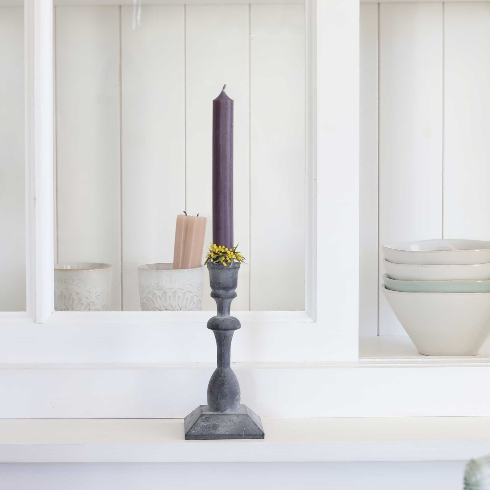 Kerzenhalter aus Eisen mit 17 cm Höhe im Shabby Chic Style von der Marke Affari ♥ Kerzenständer kaufen ♥ Landhaus Deko im Soulbirdee Onlineshop Kerzenständer im Landhausstil bei Soulbirdee Onlineshop kaufen