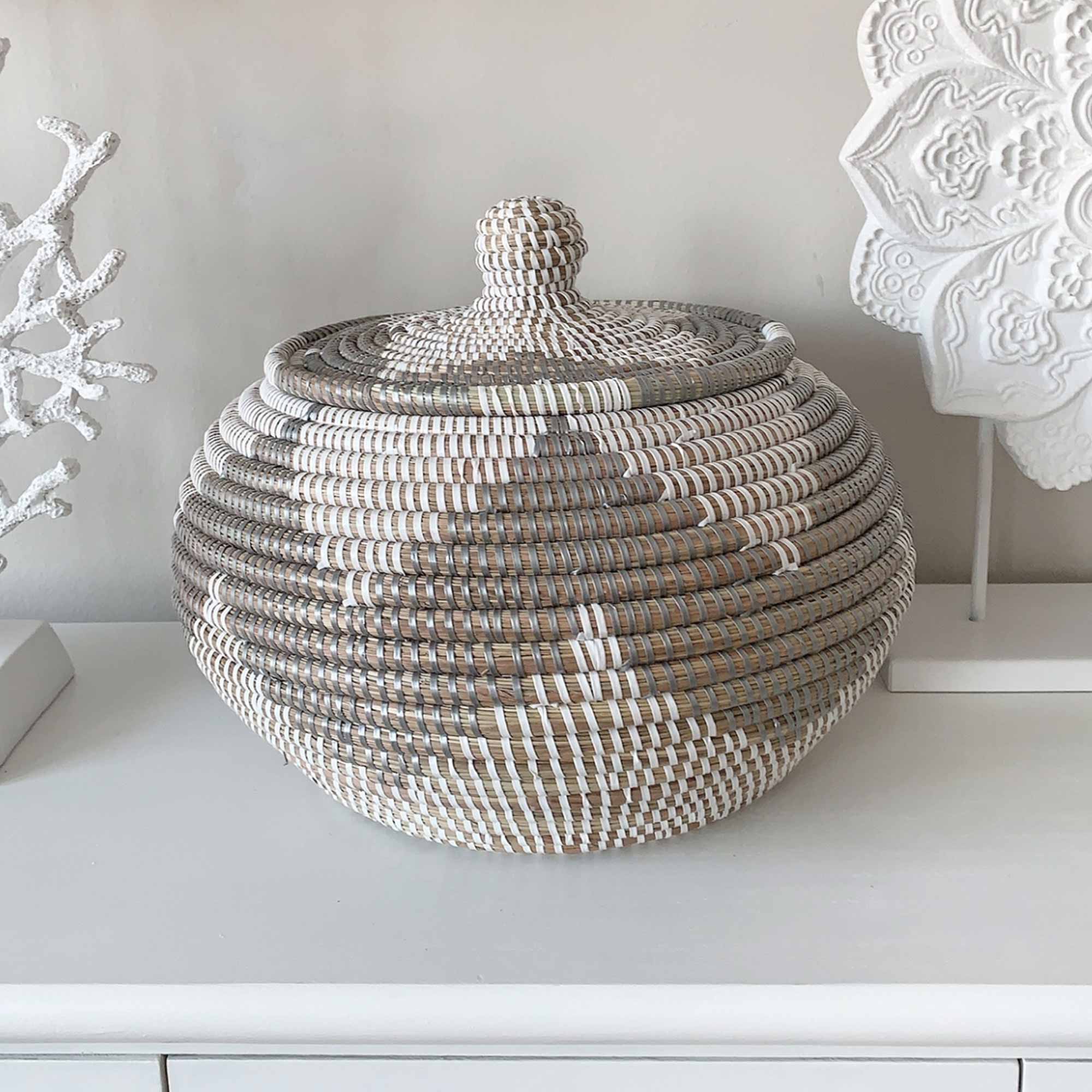 Afrikanischer Korb Weiss silber DeckelKorb Senegal Ethno Muster Aufbewahrung online kaufen Soulbirdee