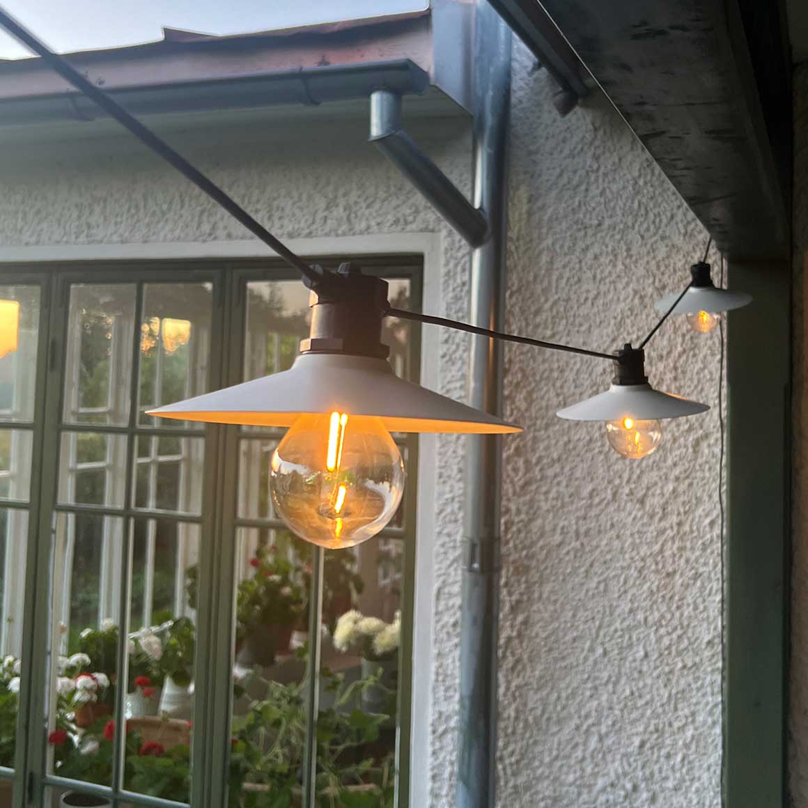 Outdoor PartyLichterkette Daisy in der Farbe Beige / Sand