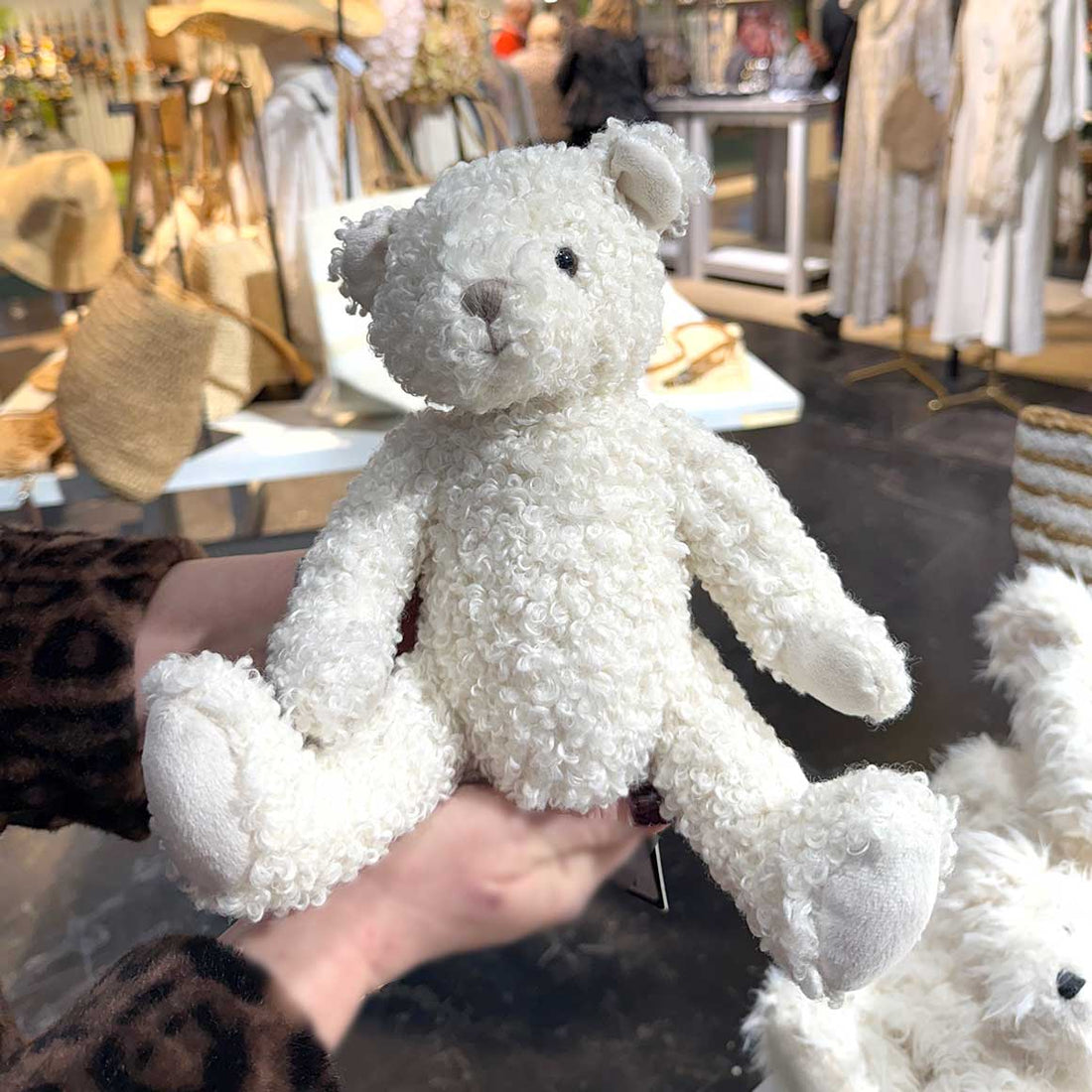 Teddybär Josephine weisser Bär Teddy Soulbirdee Onlineshop