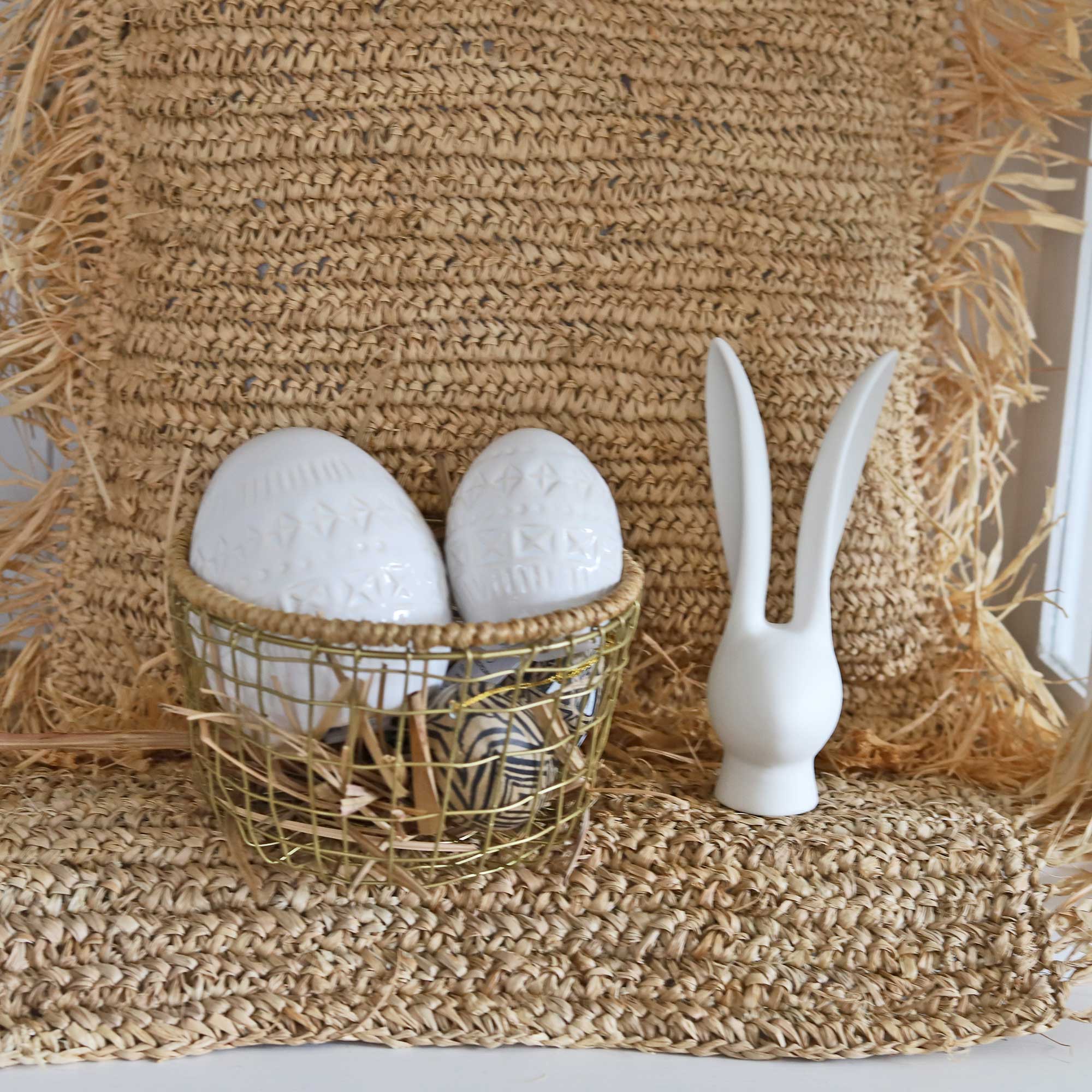 Weiße Ostereier mit Muster aus Skandinavien im Soulbirdee Onlineshop