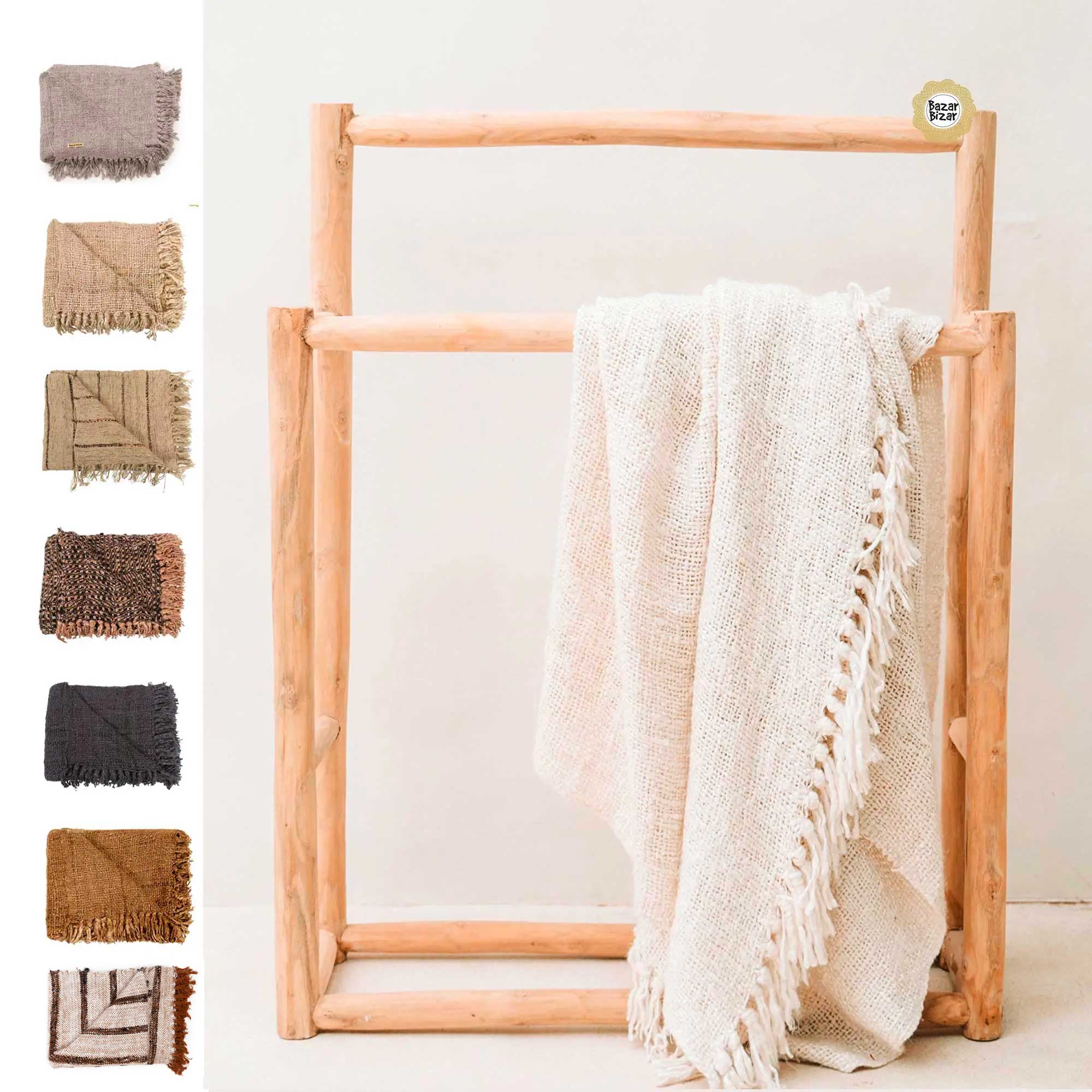 Sofadecke mit Fransen ♥ Wohndecke ✓ Boho Decke ✓ Baumwolle Kuscheldecke ♥ Decke kaufen ✓ Wohnaccessoires Bazar Bizar kaufen | Soulbirdee Onlineshop Weiche Decke The s'il vous Plaid Wohndecke Fransen Textilien Bazar Bizar kaufen Soulbirdee Onlineshop