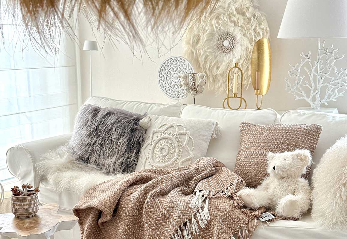 Authentische Boho-Kissen: Handgefertigt aus Naturmaterialien. Muster & Texturen für dein individuelles Heim.