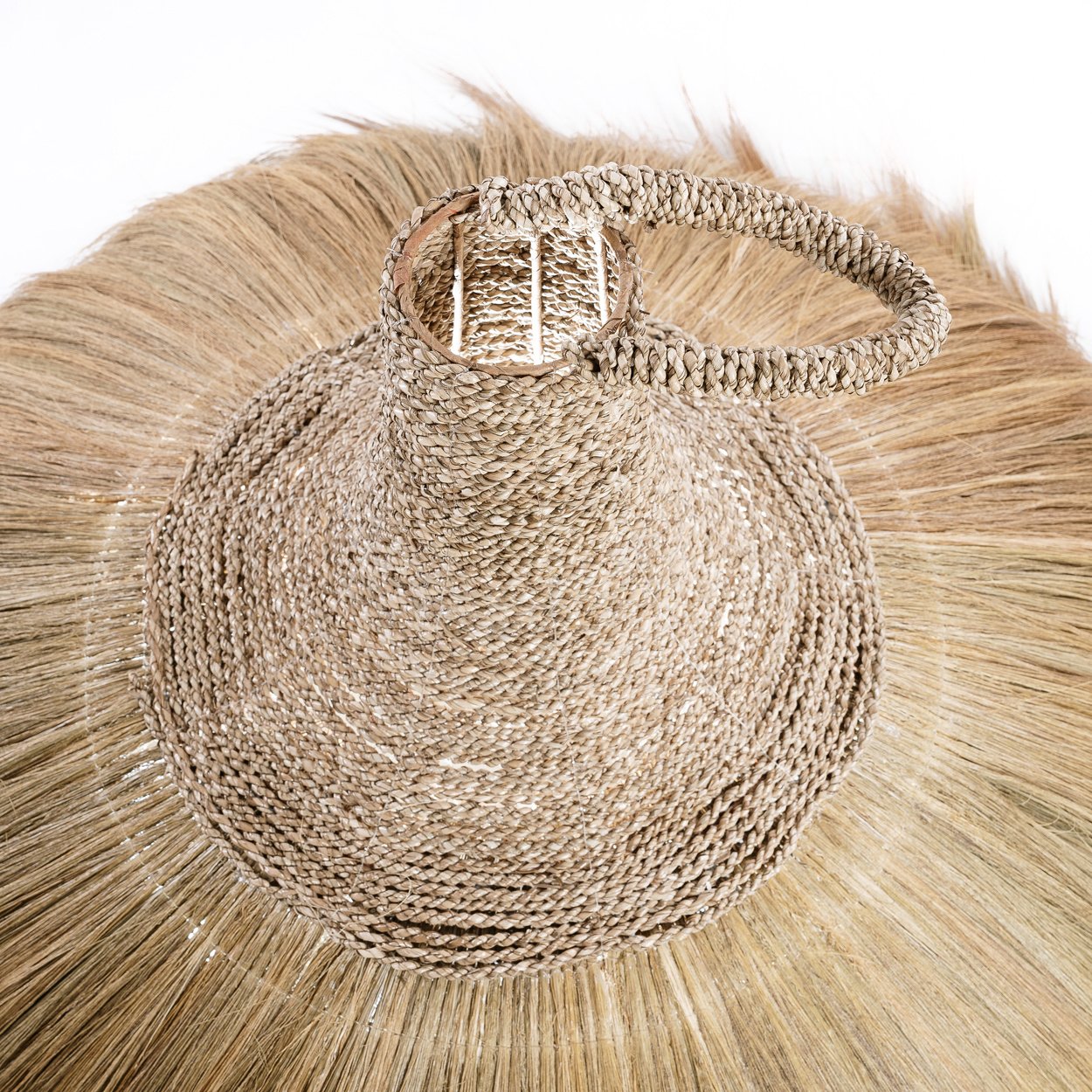 Oberseite geflochtener Boho Lampenschirm Gras Detail Soulbirdee Onlineshop