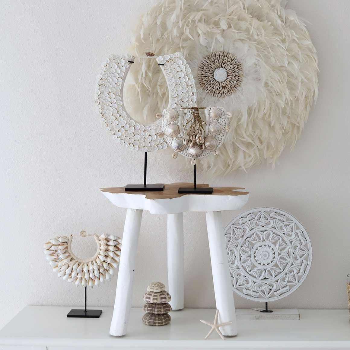 Boho Deko aus Bali im Boho Style Muscheldeko Muschelkette weiß Muschelschalen Muscheln Kette Ständer Boho Dekoration Indonesien Soulbirdee Onlineshop