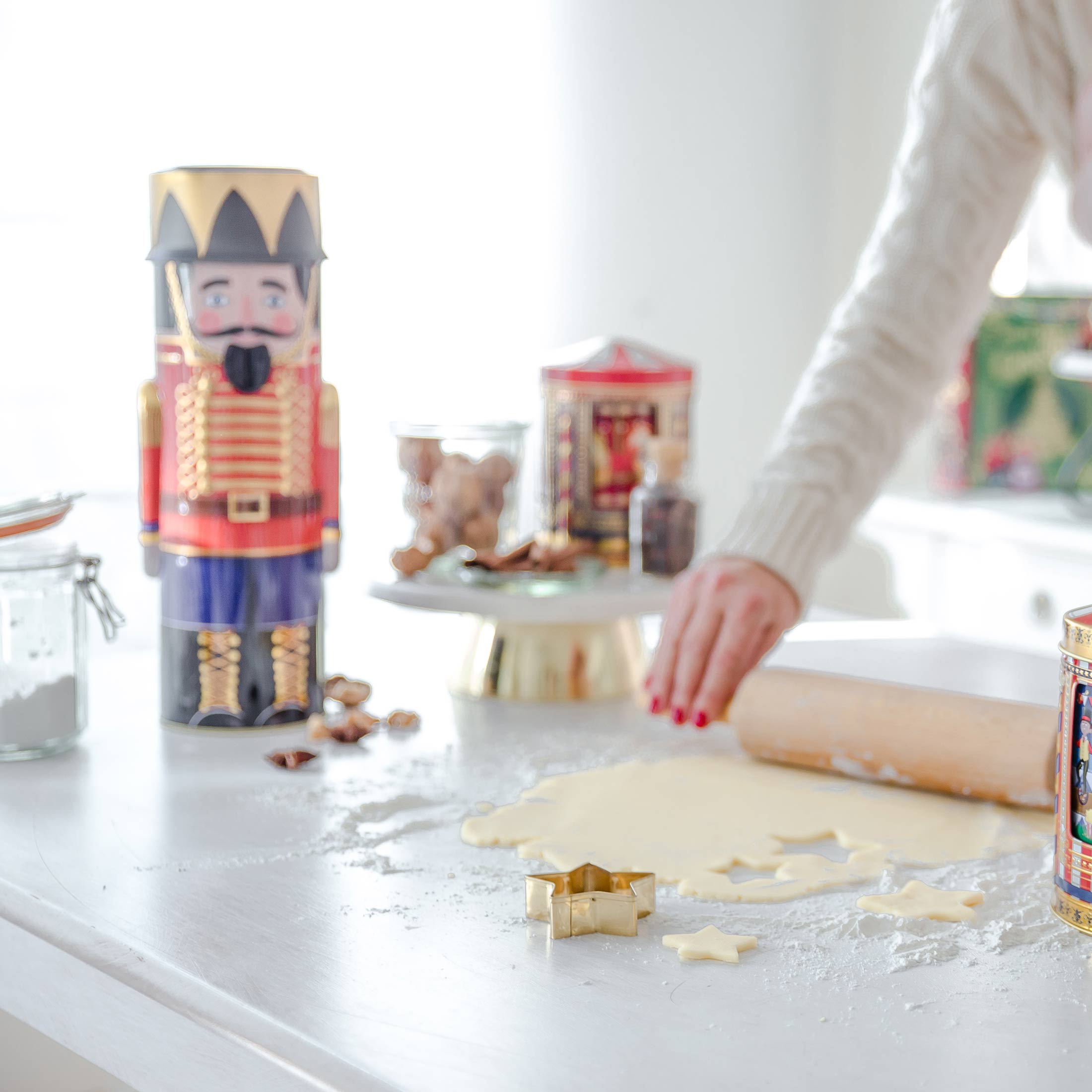 Keksdose Nussknacker Weihnachtsbäckerei Weihnachtsdeko Weihnachten Plätzchen keksdose weihnachten Plätzchendose Bunt Blechdose Soulbirdee Weihnachtsshop Skandinavisch