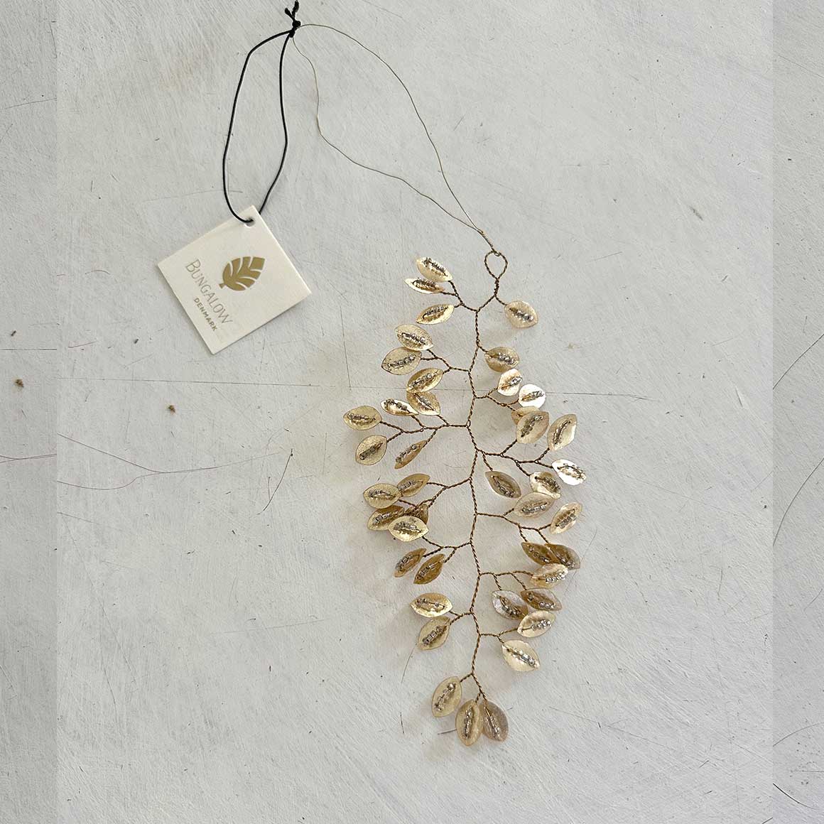 Clio Blatt Weihnachtsschmuck Weihnachtsdeko 2024 Champagner Gold & Rose Bungalow DK im Soulbirdee Weihnachtsshop