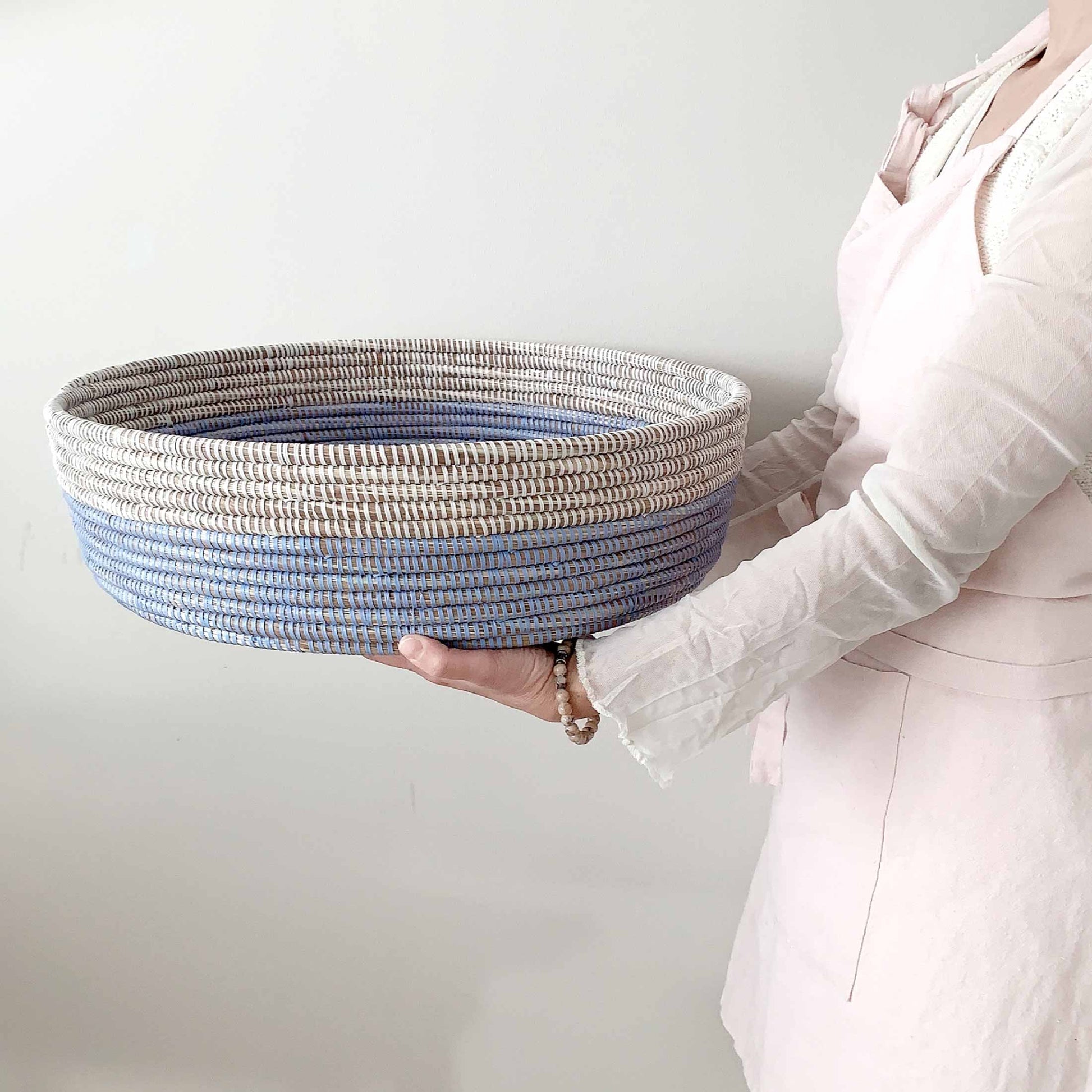 Osterkorb Osternest osterdeko 2023 geflochten blau weiss Deko Ostern Handgemacht Osterkorb online kaufen Soulbirdee Onlineshop
