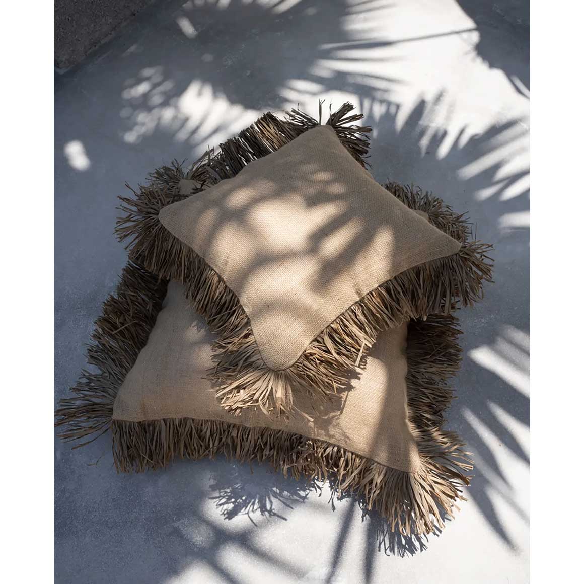 Dekokissen mit Fransen quadratisch rechteckig Ibiza Style Kissen mit Kissenfüllung Beach Club Interior von Bazar Bizar im Soulbirdee Onlineshop Kissen kaufen