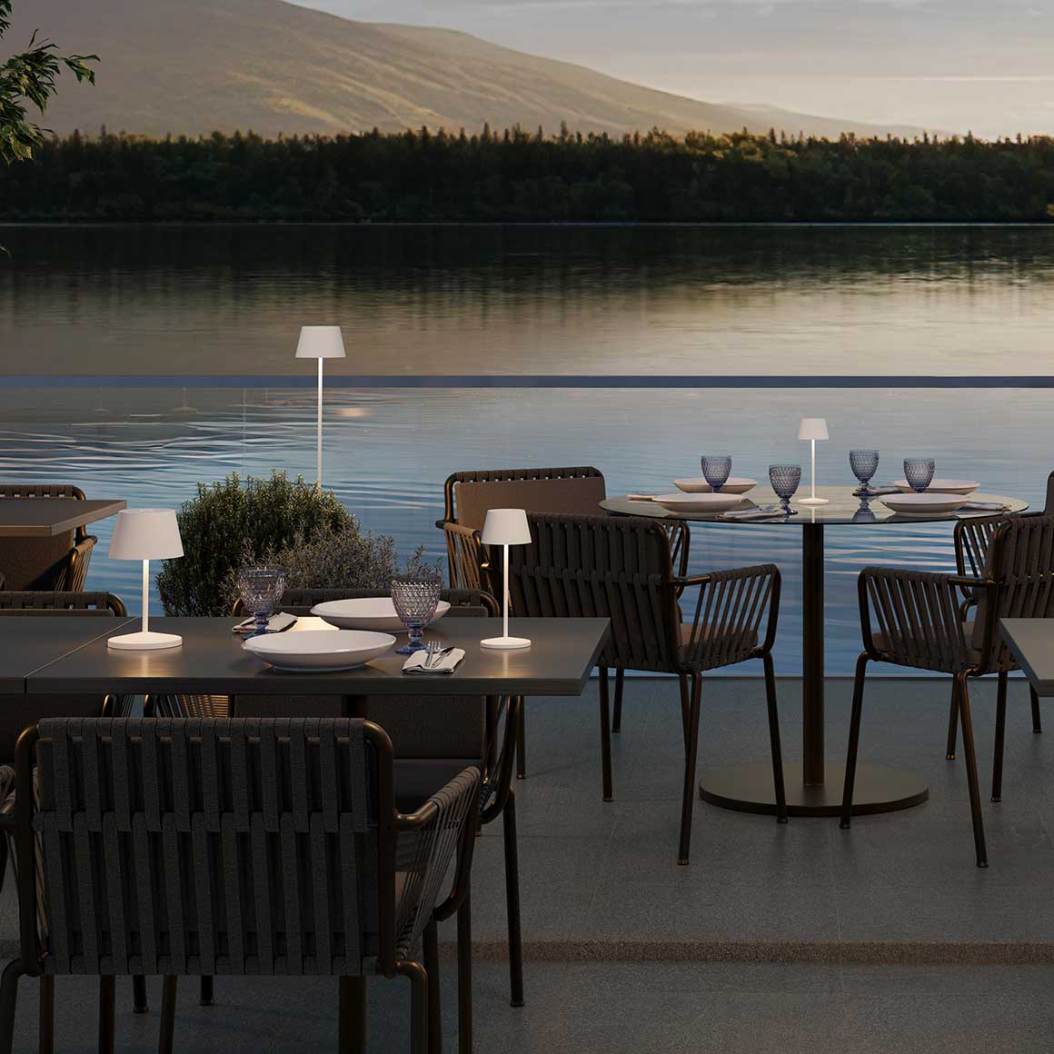 Outdoor Lampe | Outdoor Stehlampe | Stehlampe schwarz | Terrassenlampe | Dimmbar, Modern | Villeroy Boch | Lampe kaufen | Soulbirdee Lampenshop