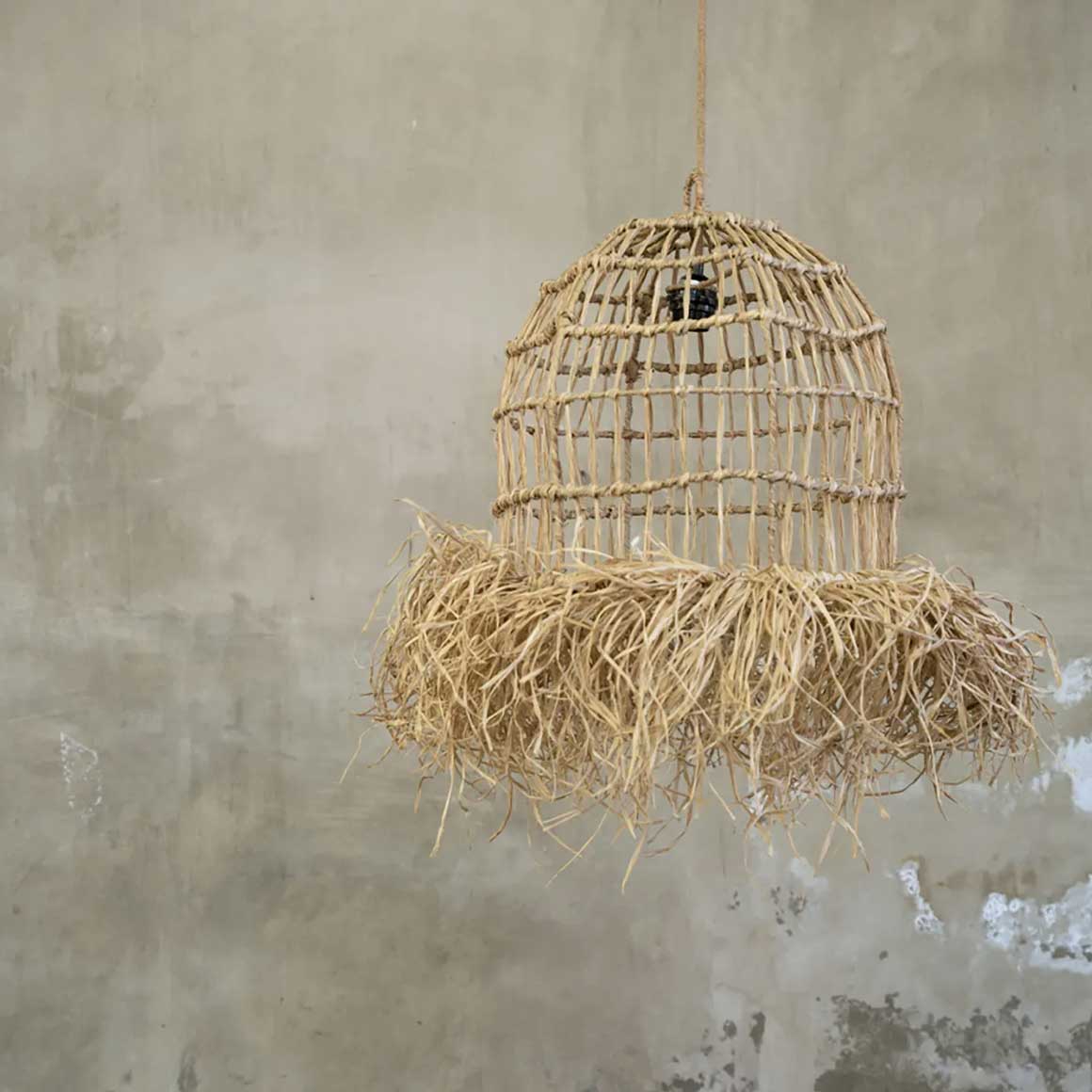 Lampenschirm geflochten Naturmaterial Rattan für Hängelampen Boho Ibiza Hippie Lampe im Boho Style mit Fransen Lampenschirm mit Fransen aus Medong Gras | Soulbirdee Onlineshop