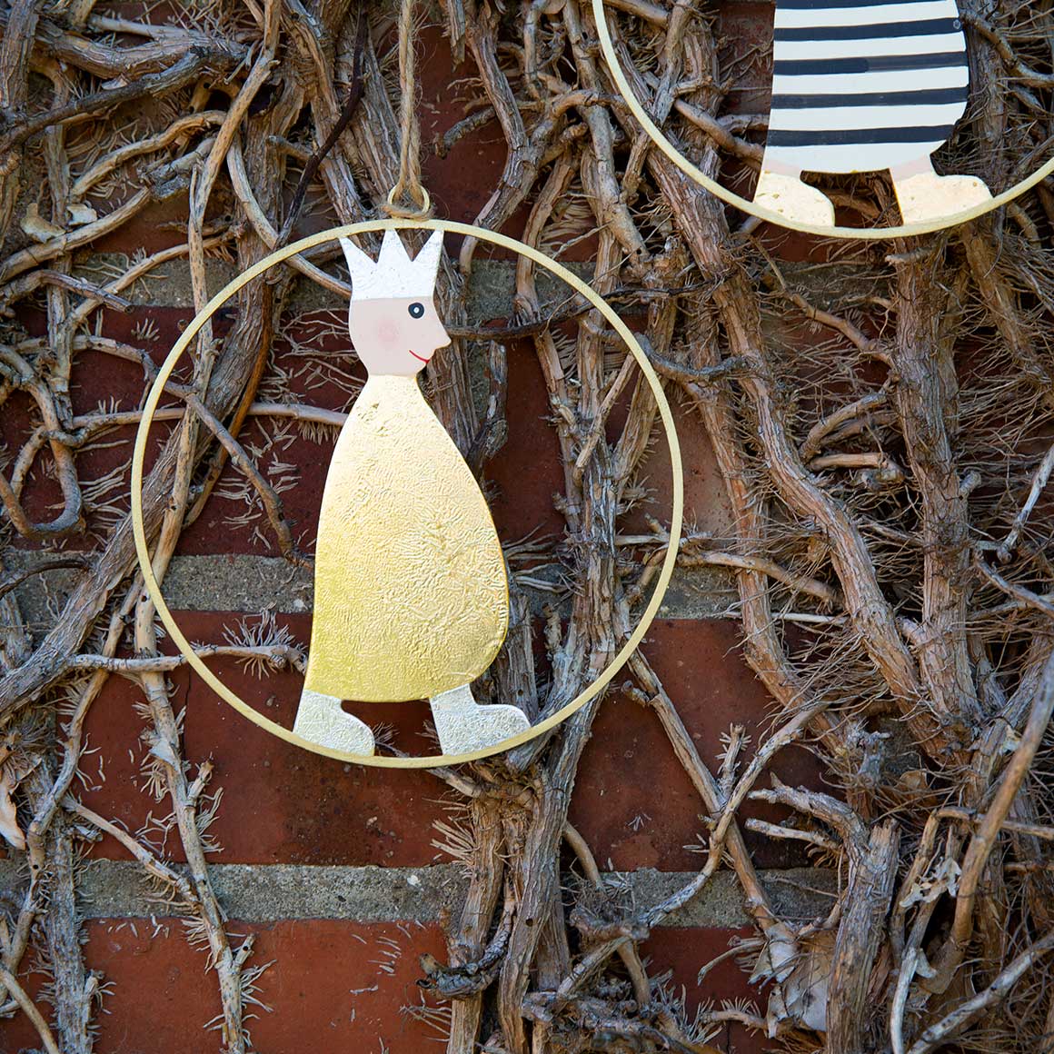 herbst dekoration Fensterdeko runder Dekoanhänger Dekoring Fensterring Fensterhänger Dekofigur Könige im Gold, Silber mit Streifen Punkten 3-er Set süße Deko für das Fenster Soulbirdee Shop