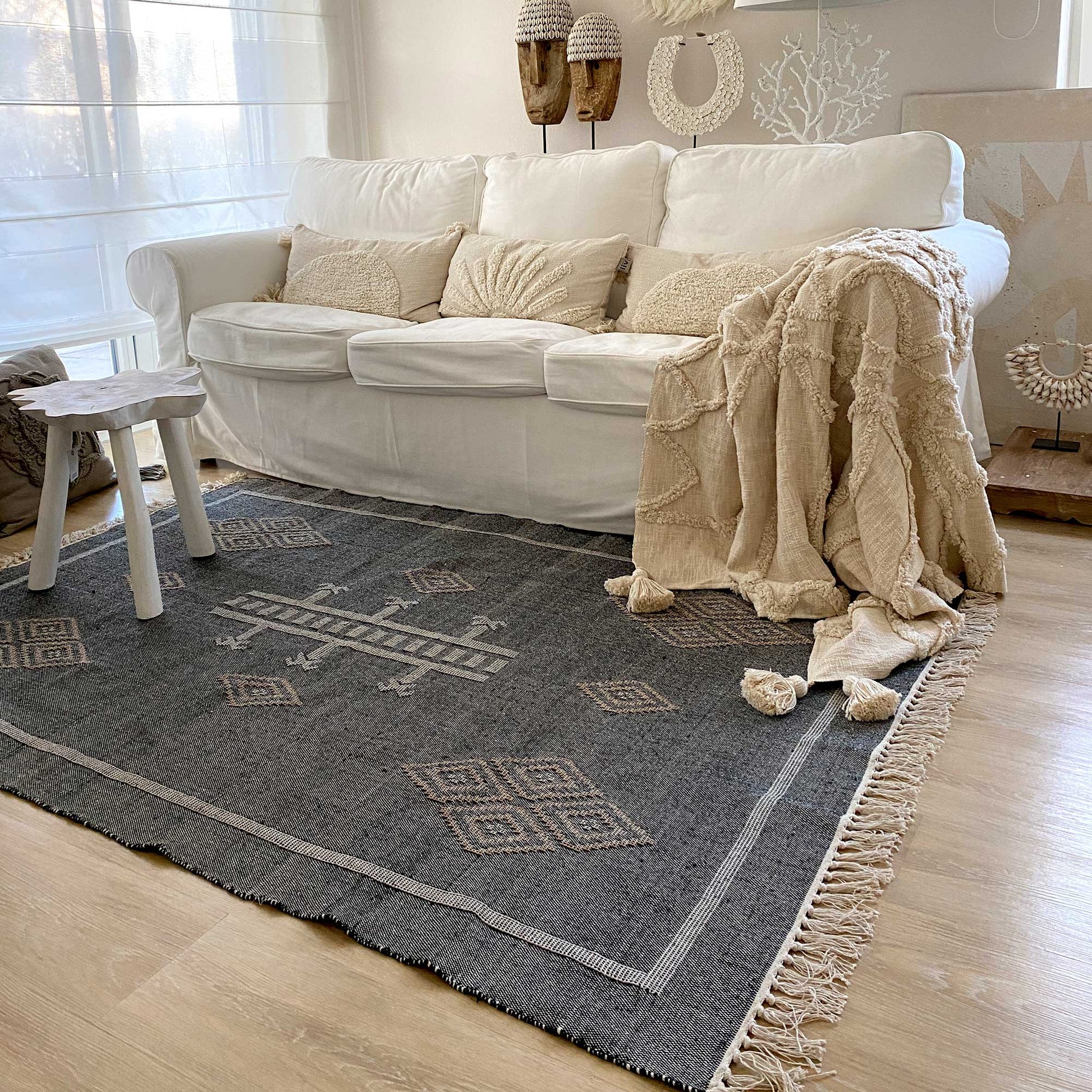 Teppich Evening gewebt Kelim Marokko Orientalisch Grau Dunkel Beige Modern Wohnen Deko Marokkanischer Style Soulbirdee Shop