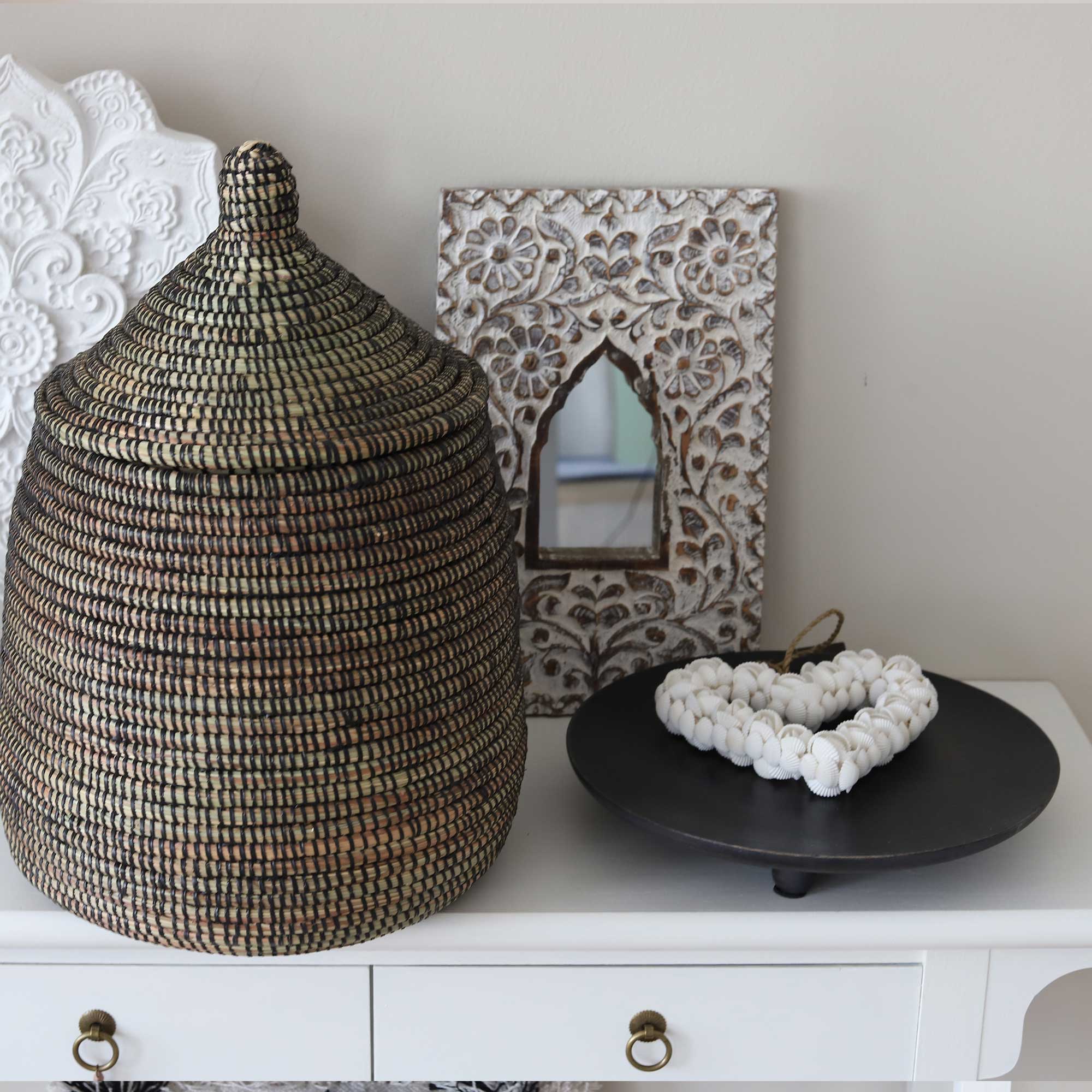 Boho Deko Herz aus Muscheln ♥ weißes Herz für die Boho Deko als Hochzeitsdeko ♥ Maritime Wanddeko von Bazar Bizar ♥ Muscheldeko aus weißen Muscheln | Soulbirdee Shop