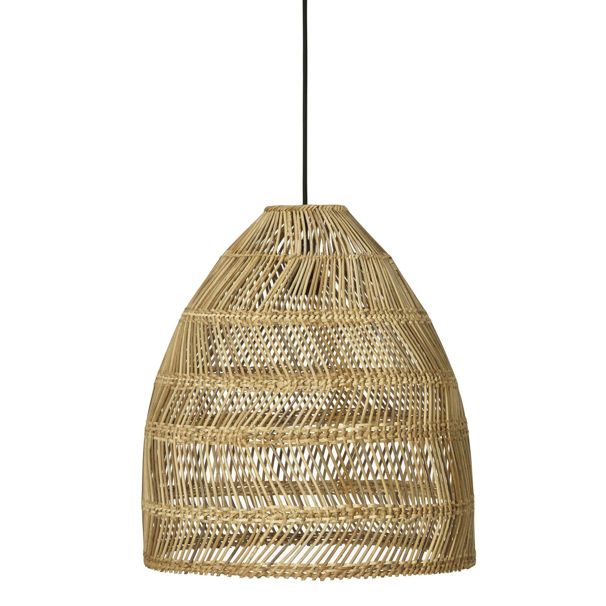 Outdoor Rattan Lampe Natur in 3 Gößen von der Marke PR Home. Hängelampe im Skandi Wohnstil bei Soulbirdee kaufen