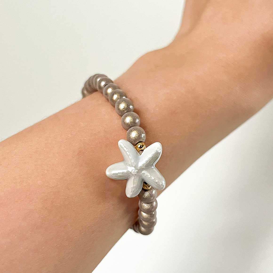 Armband mit Seestern und Perlen Frau Hippie Ibiza Style Perlen Modeschmuck Sommer Perlen Soulbirdee Onlineshop