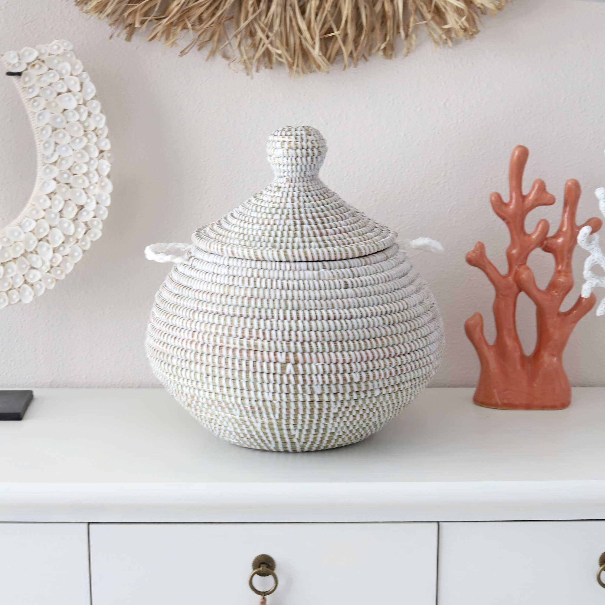 Deckelkorb Weiss Korb kaufen Aufbewahrung Kleinigkeiten Deko kaufen Afrika Wohnzimmer Dekoration Ethno Soulbirdee Onlineshop