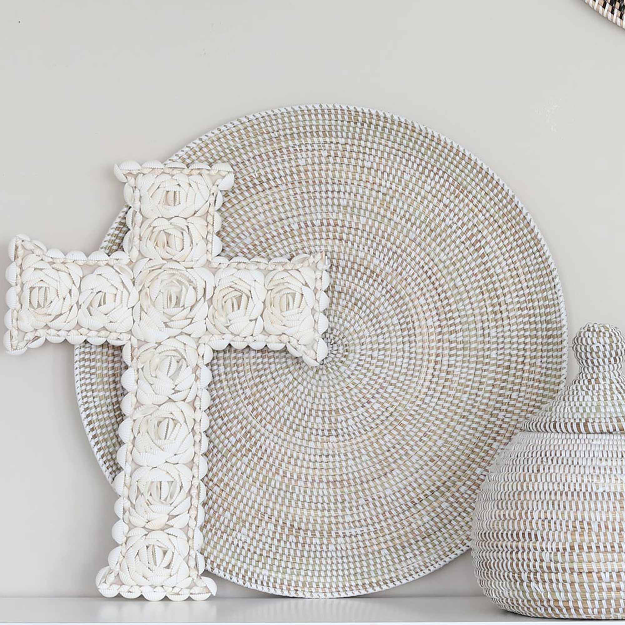Deco OCEANA ♥ Weiße Wanddekoration aus Seegras | Flache Schale und Wandteller als Dekoration | Onlineshop Soulbirdee Deko & Interior Wanddeko