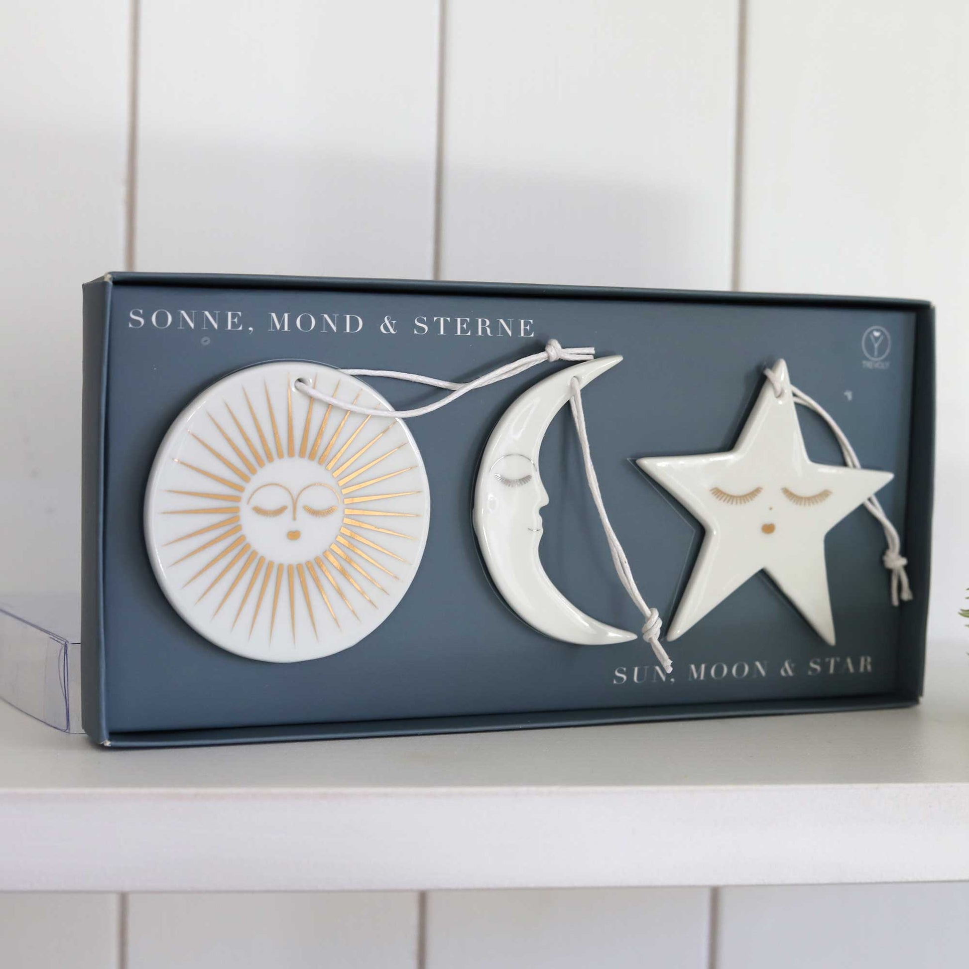Dekoanhänger Sonne, Mond & Stern ♥ Dekoration aus Porzellan | Christbaumschmuck Boho Style ♥ Trevoly Deko kaufen im Soulbirdee Onlineshop Trevoly Ornamente Sonne Mond Sterne