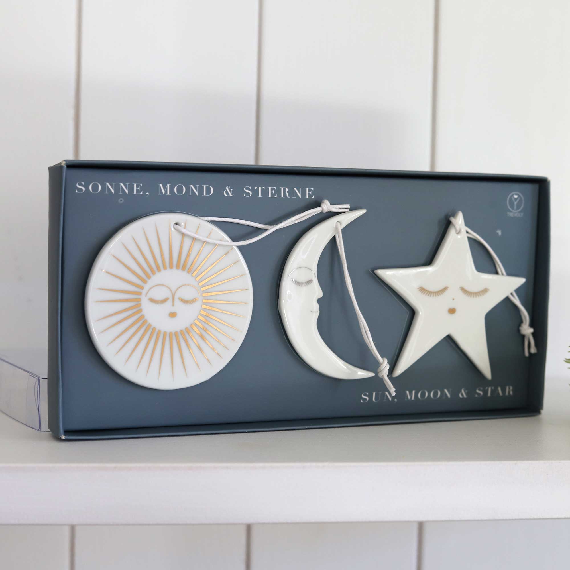 Dekoanhänger Sonne, Mond & Stern ♥ Dekoration aus Porzellan | Christbaumschmuck Boho Style ♥ Trevoly Deko kaufen im Soulbirdee Onlineshop Trevoly Ornamente Sonne Mond Sterne