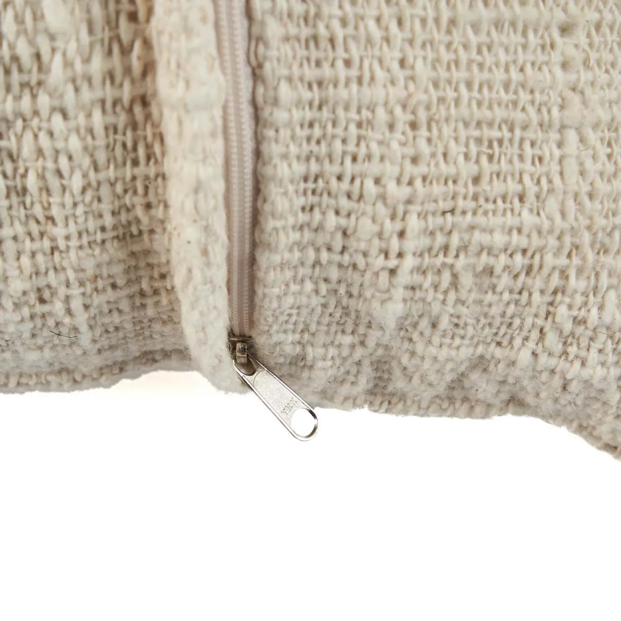 Reissverschluss Detail Dekokissen 50x50 Beige als Ibiza Style Deko