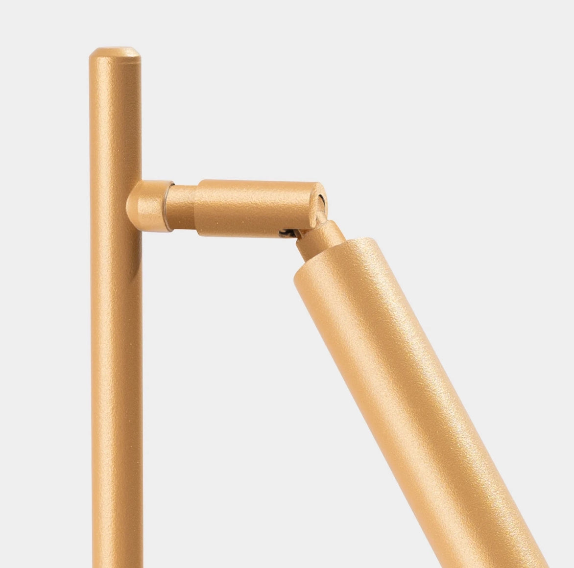 Detail Gelenk der Tischlampe Gold Pastelo modern aus Stahl mit verstellbarem Schirm