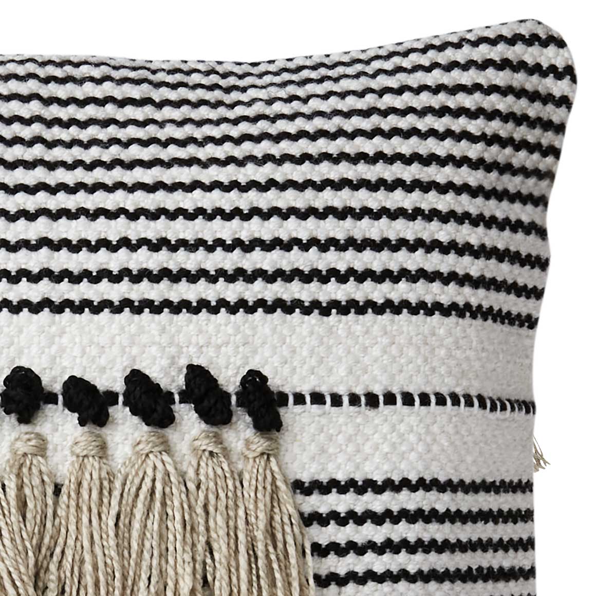 Detail PET Sofakissen Zanzibar Fransen Boho Kissen Weiss & Schwarz & Natur Boho Wohnzimmer Kissen kaufen im Soulbirdee Shop