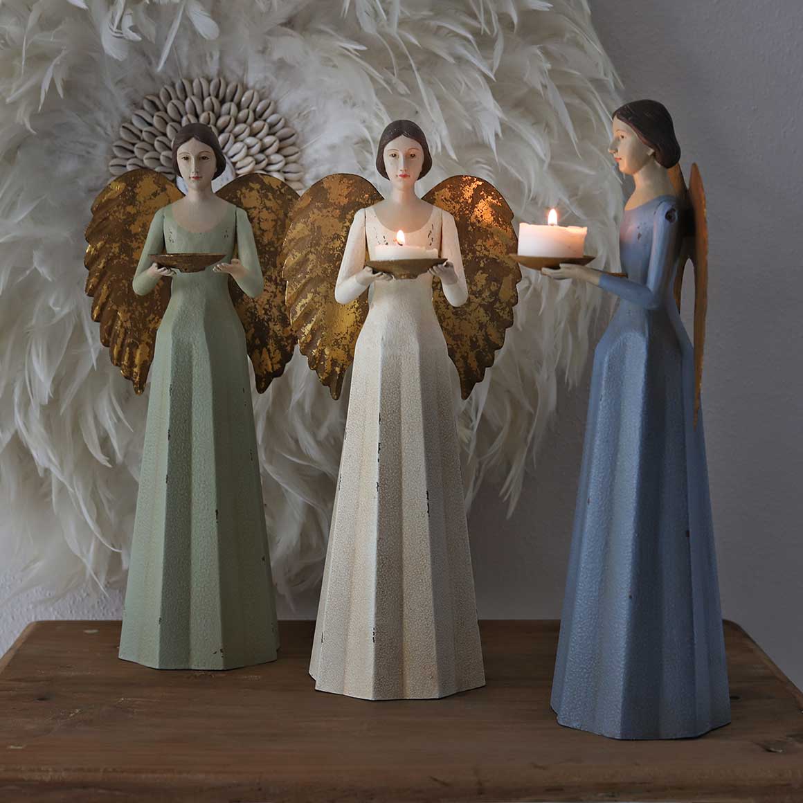Engel Kerzenhalter mit goldenen Flügeln im Vintage Stil für ein Teelicht ♥ Weihnachtdekoration im romantischen Stil mit Engeln kaufen
