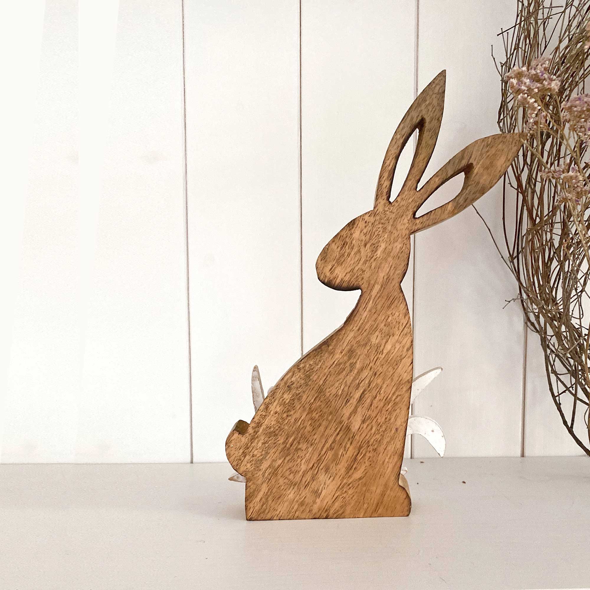 Rückseite Hase aus Holz Deko Frühling Osterdeko Mangoholz natürliche Deko Soulbirdee Onlineshop