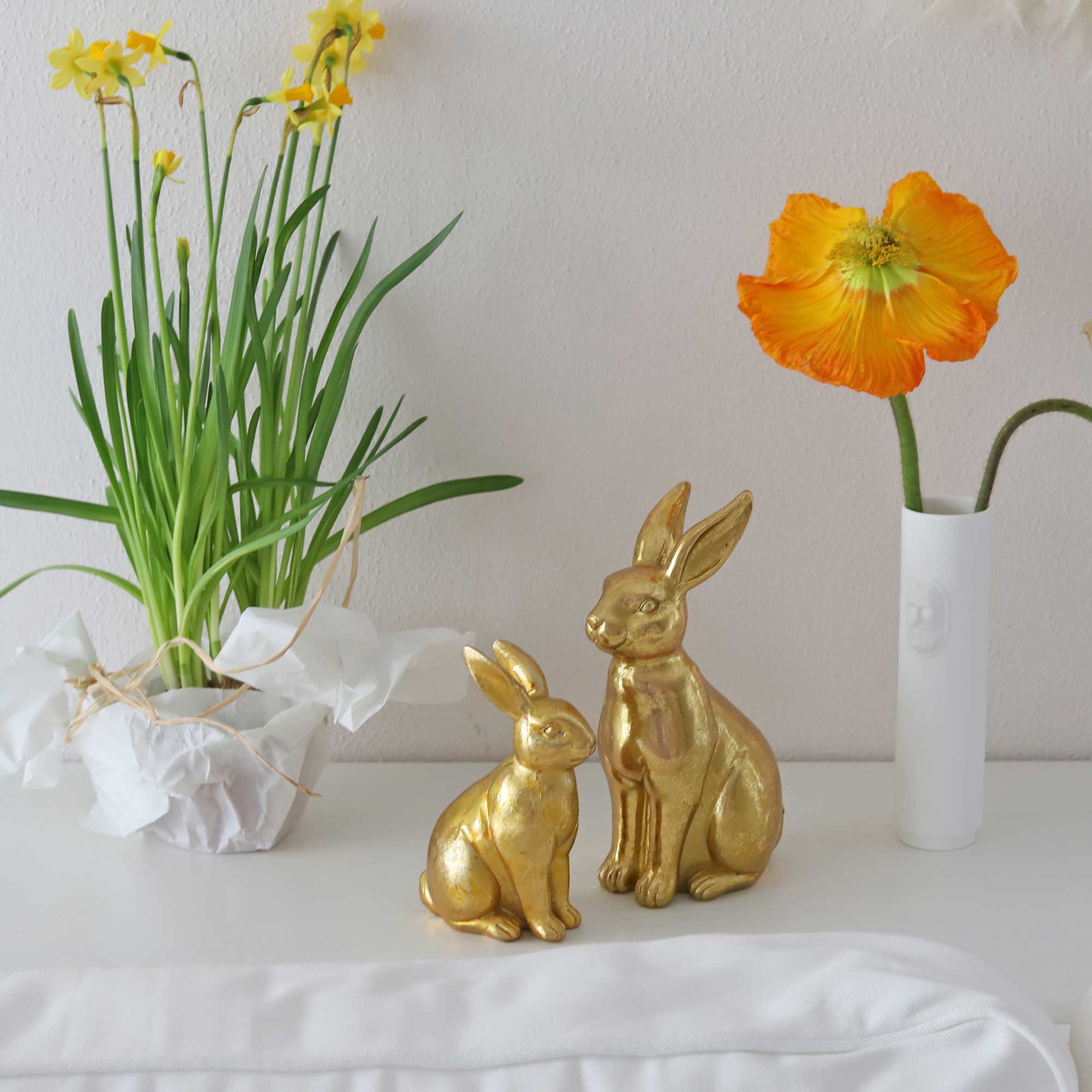 Gold-Bunny Deko Ostern 2023 Hasen 2-er Osterdeko goldener Osterhase Landhaus Stil ✓ Soulbirdee Onlineshop