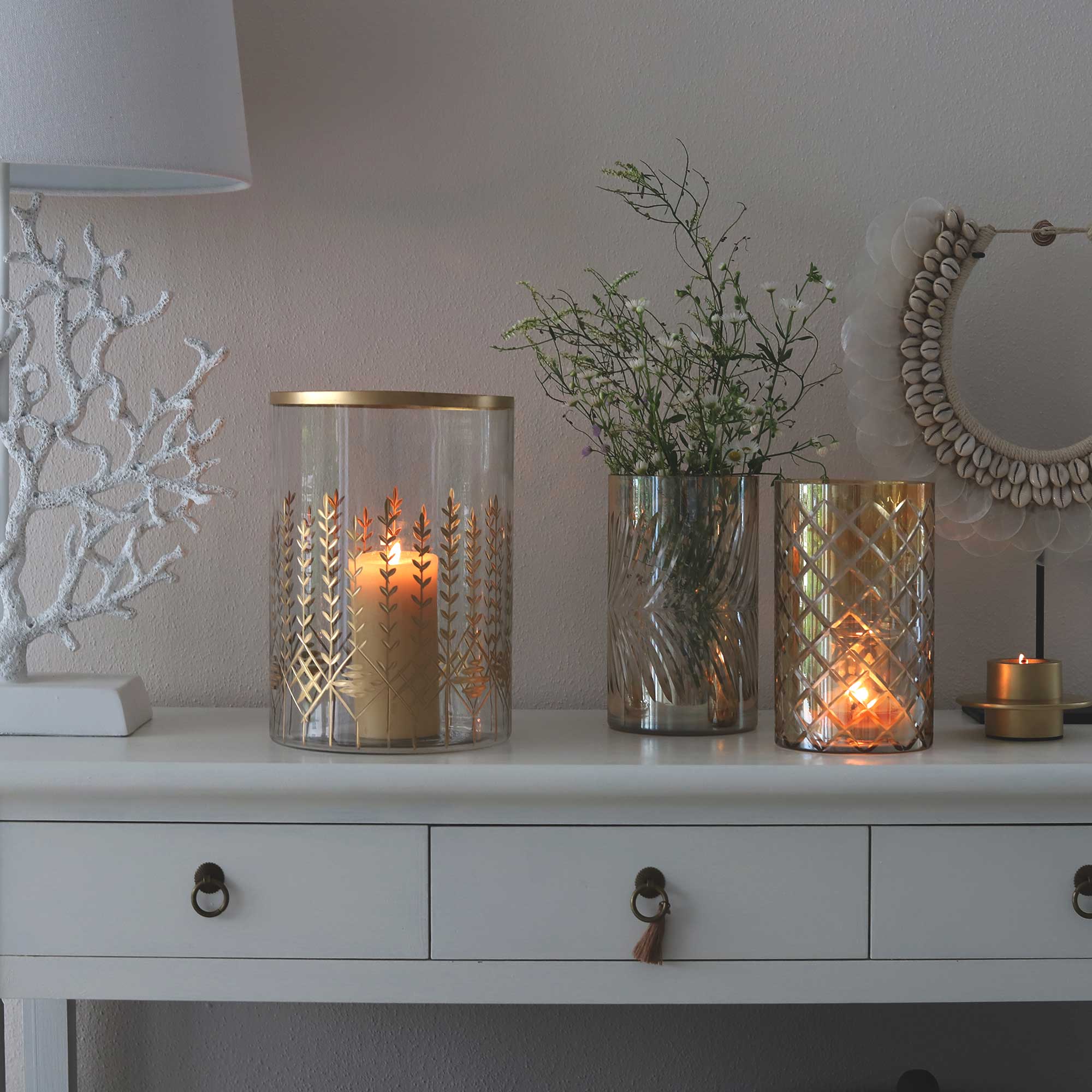 Windlichter graviert in Gold und Champagner aus Glas, die auch als Vase perfekt elegant sind