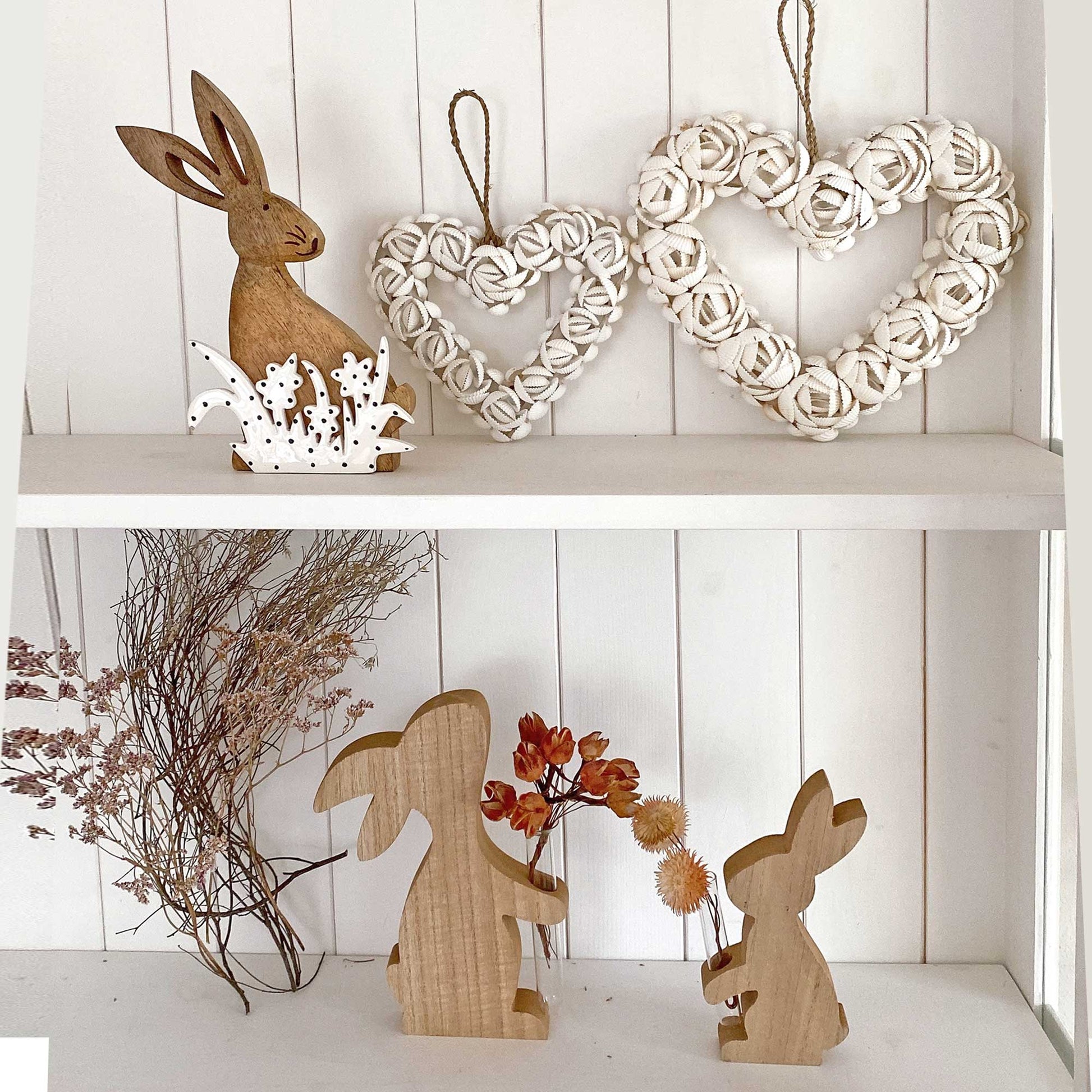 Osterdeko online kaufen Hasenherz Frühlingshasen Holzhasen Mango Holz Deko Frühling Osterdeko 2023 Mangoholz natürliche Deko Soulbirdee Onlineshop