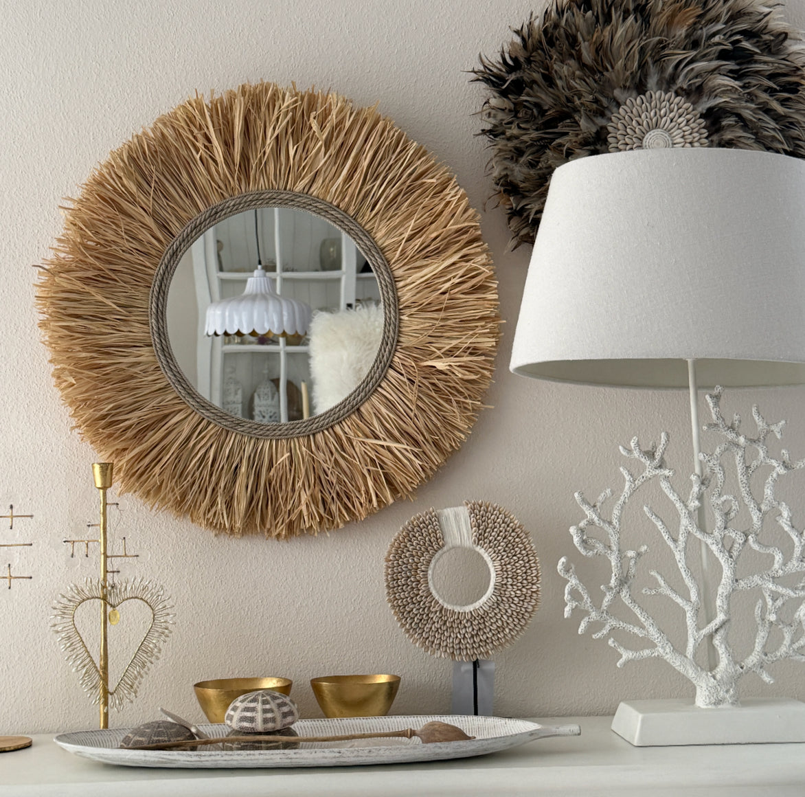 runder Natur Spiegel im Boho Wohnzimmer sowie als Flur Dekoration