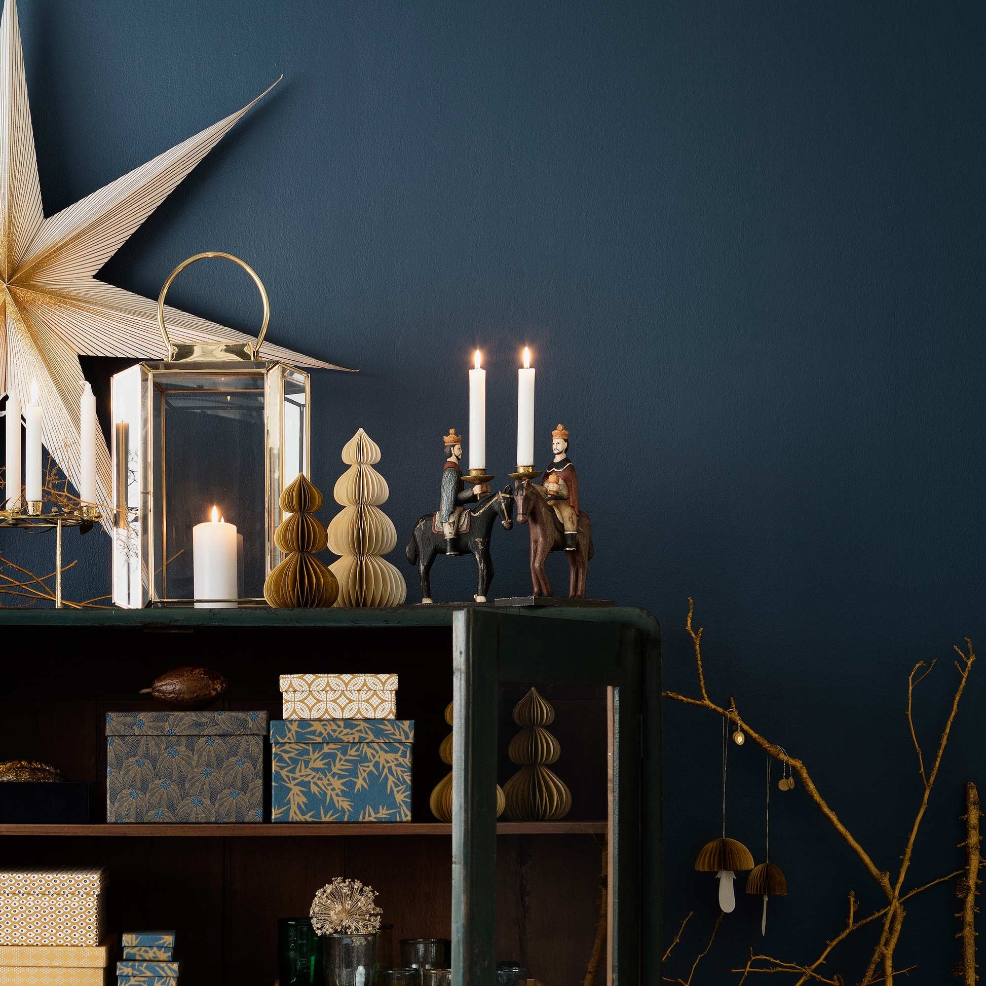 Kerzenhalter Heilige 3 Könige ♥ Farbige Holzfiguren♥ Skandinavische Deko für Weihnachten ♥ Xmas Trend 2019. Dekoration für Advent und Weihnachten | Advent Deko Online kaufen