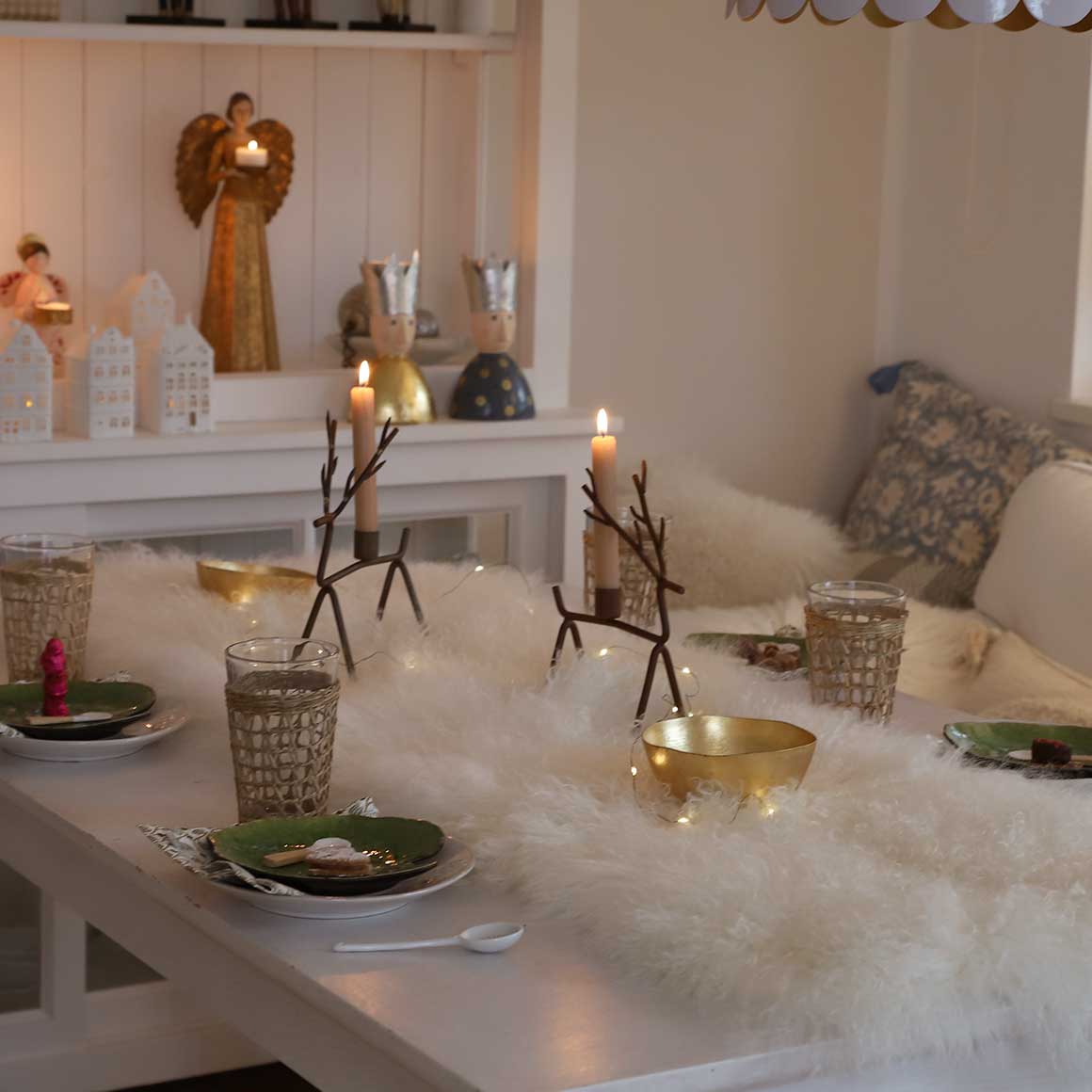 Kerzenständer Rentier Hirsch Geweih Tischdeko Dekoration Weihnachten Weihnachtsdeko 2023 Dekofigur Kerzenhalter Kerzenleuchter Schweden Weihnachtsdeko kaufen Rentier Soulbirdee Onlineshop Weihnachtsshop