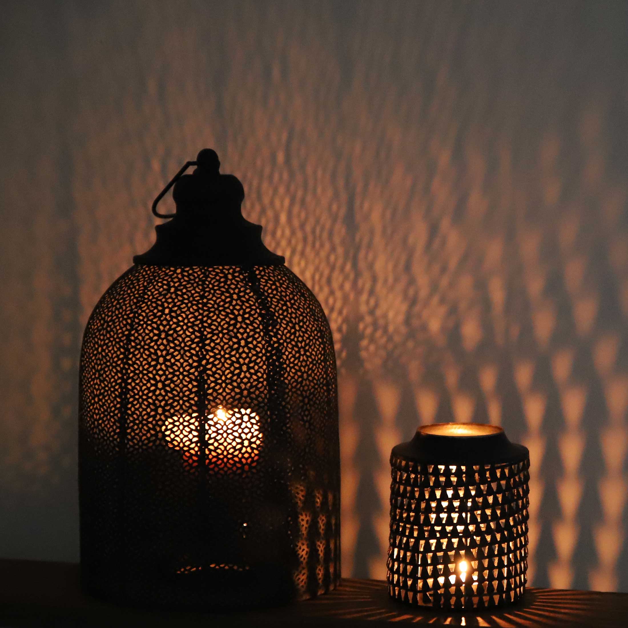 Marokkanische Windlichter in Schwarz aus Metall mit wunderschönem Muster. Kerzenschein & Windlicht im orientalischen Stil