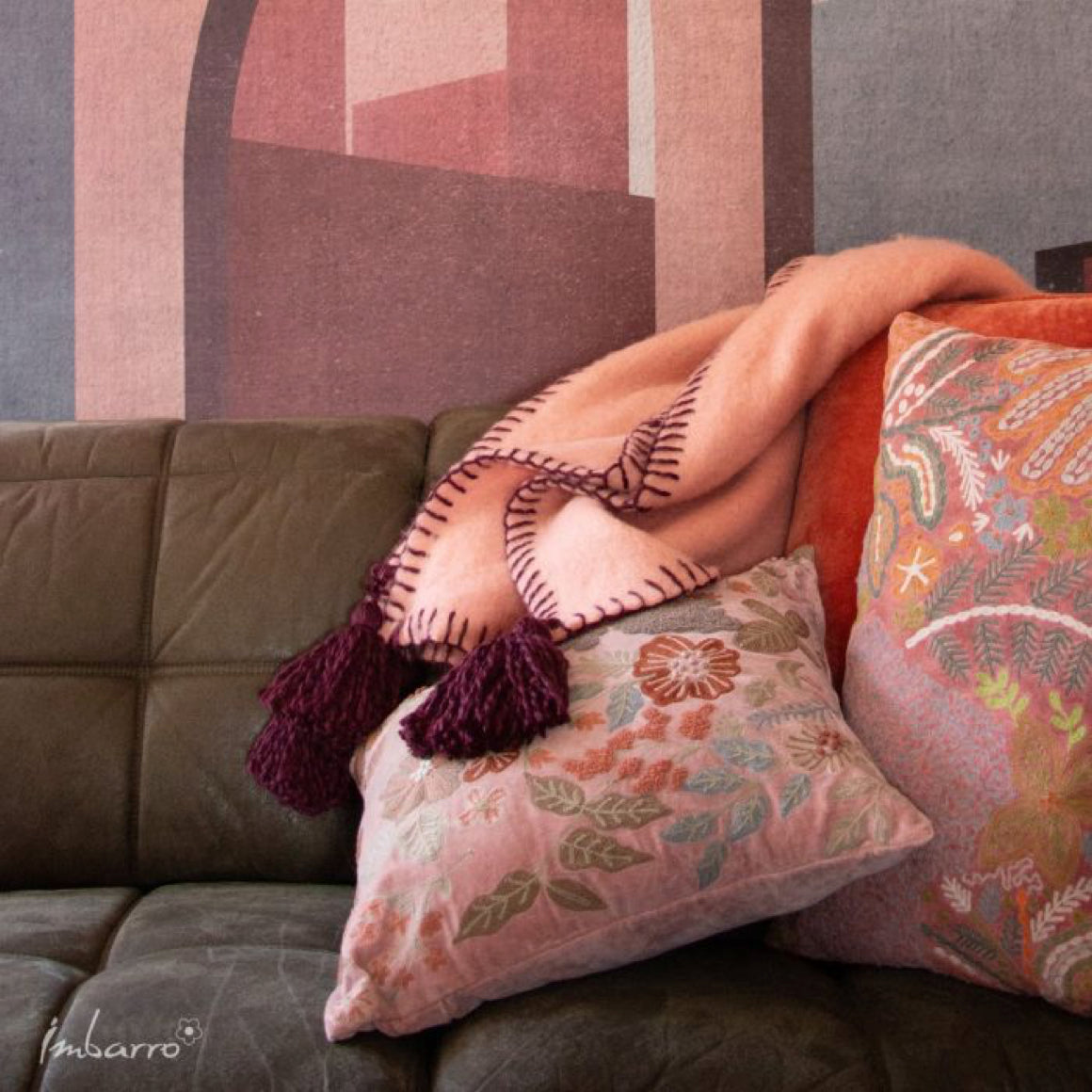 Plaid decke rosa sofadecke boho wohndecke quasten bommel soulbirdee imbarro geschenk weihnachtsgeschenk