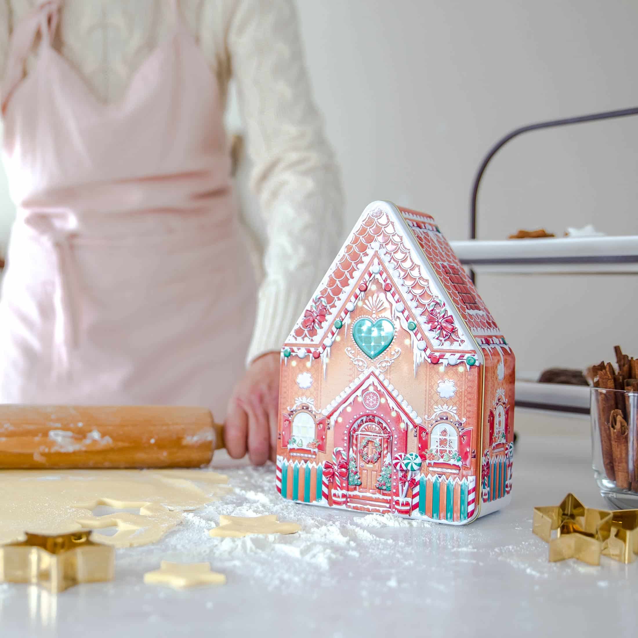 Plätzchendose Haus für selbst gebackene Plätzchen Geschenkidee Weihnachtszeit Weihnachten Dose für Weihnachtsplätzchen Soulbirdee Onlineshop Aufbewahrung Weihnachtsdeko Advent Soulbirdee Onlineshop
