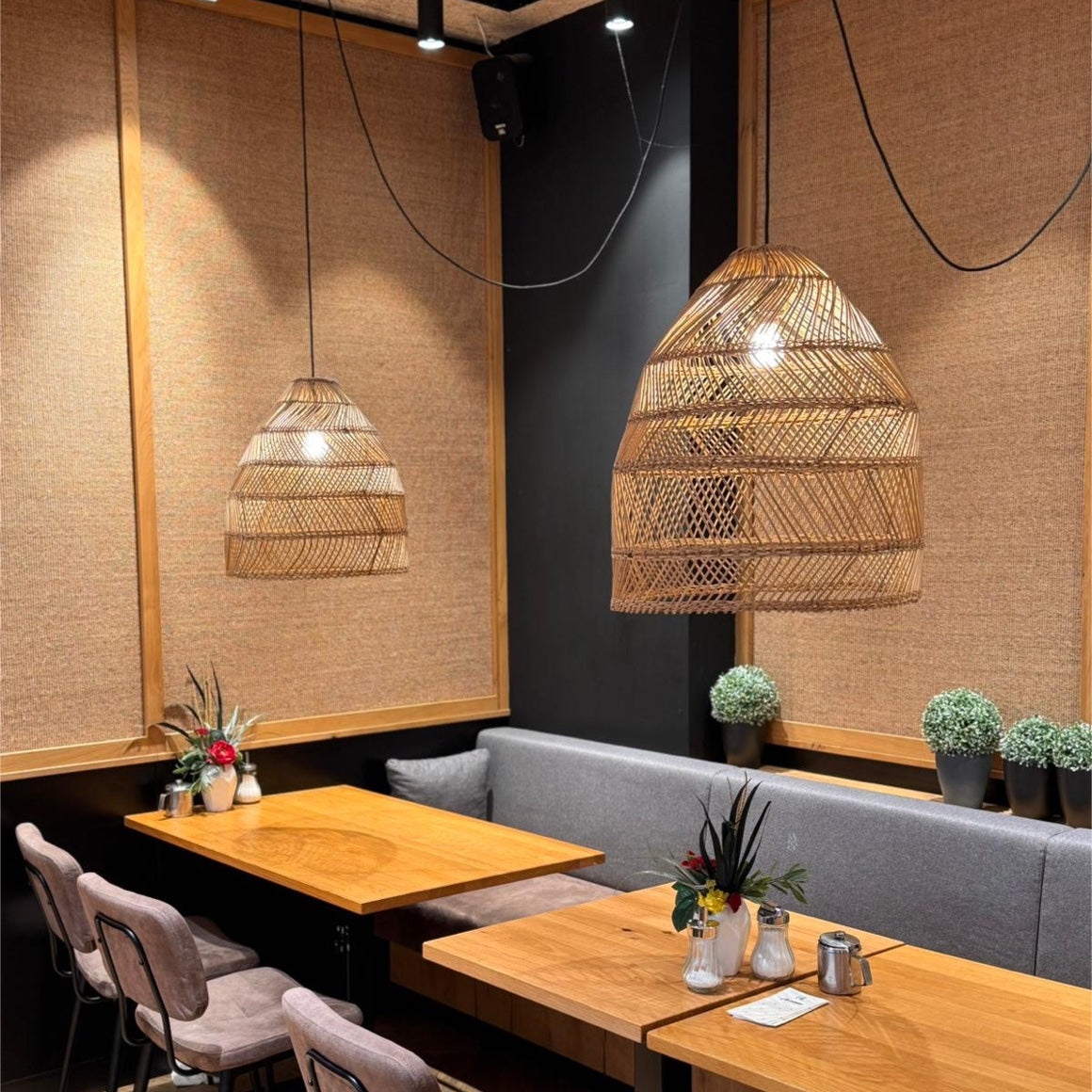 Rattan pendelleuchte haengelampe braun natur handgefertigt prhome rund glocke design soulbirdee onlineshop gastro cafe restaurant lampe beleuchtung