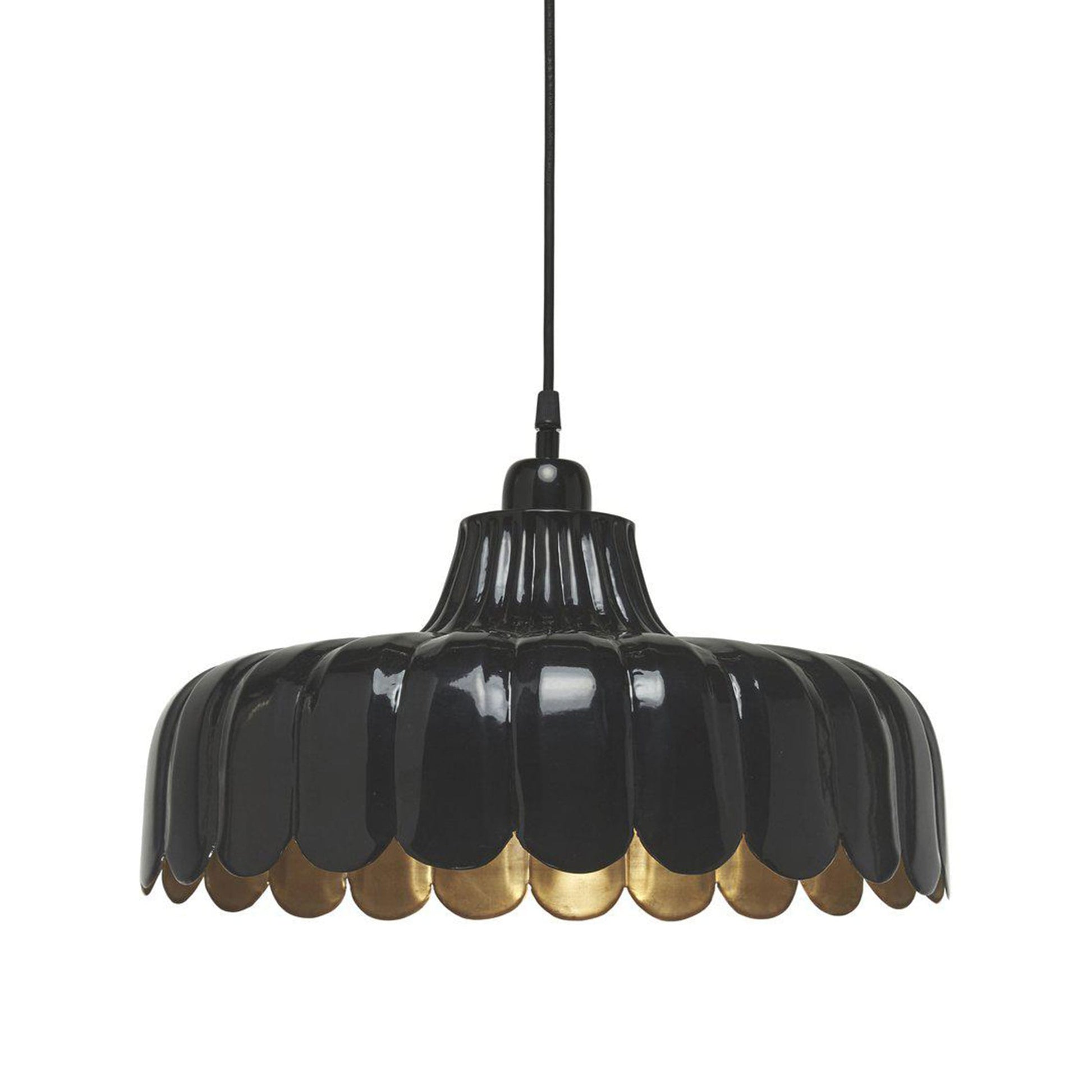 Hängelampe WELLS von PR Home | skandinavische Lampe online kaufen bei Soulbirdee Onlineshop Aber auch die schwarze Blume kann durchaus elegant wirken.