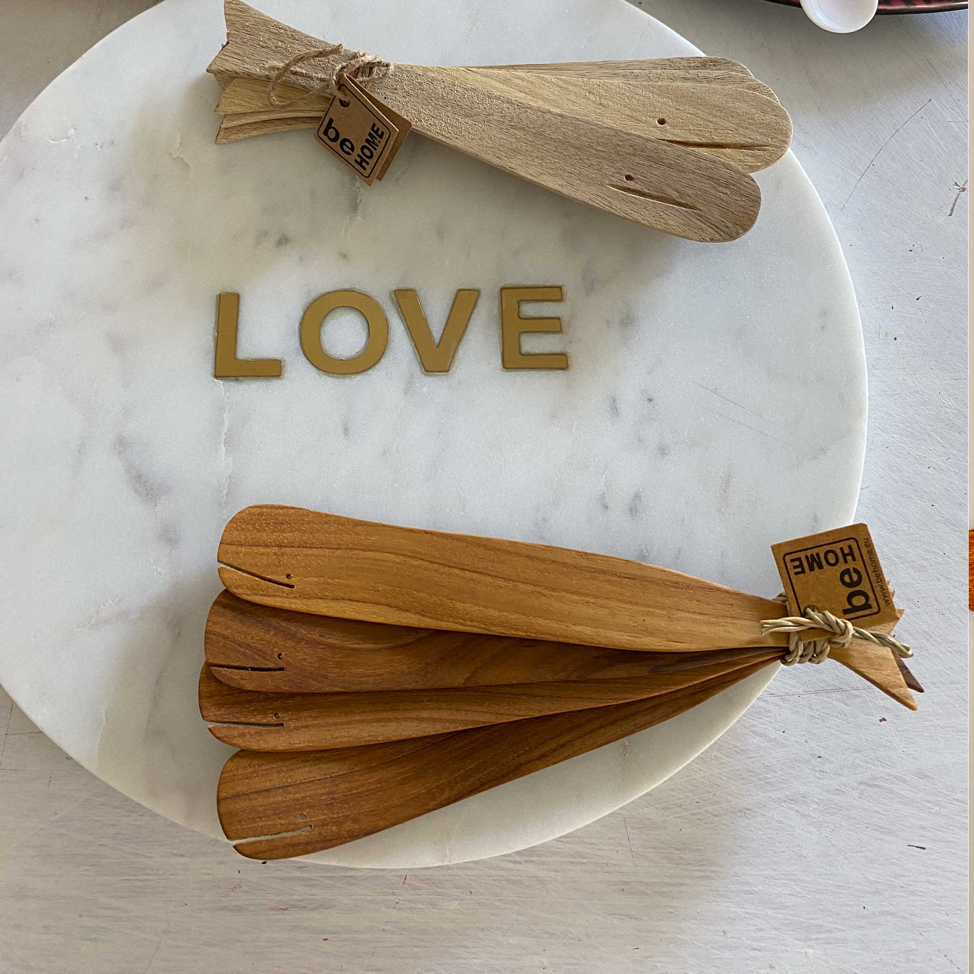 Walfisch Aufstrich-Messer für Aufstriche, Servierlöffelchen aus Teakholz und Mango-Holz ♥ Deko im Ibiza Stil ♥ Tischdeko in Fisch-Form ♥ Strandhaus-Tischdeko online kaufen