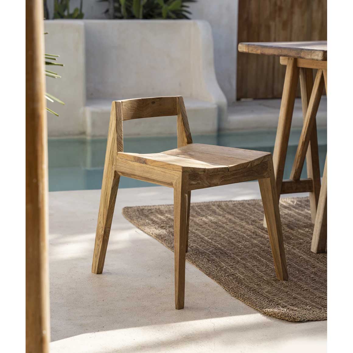 Teakholz stuhl Esstischstuhl Holz Teak Terrassenstuhl Outdoor Modern Stuhl Esszimmer Terrasse Bali Design Holzstuhl Bazar Bizar Esszimmerstuhl Soulbirdee Onlineshop