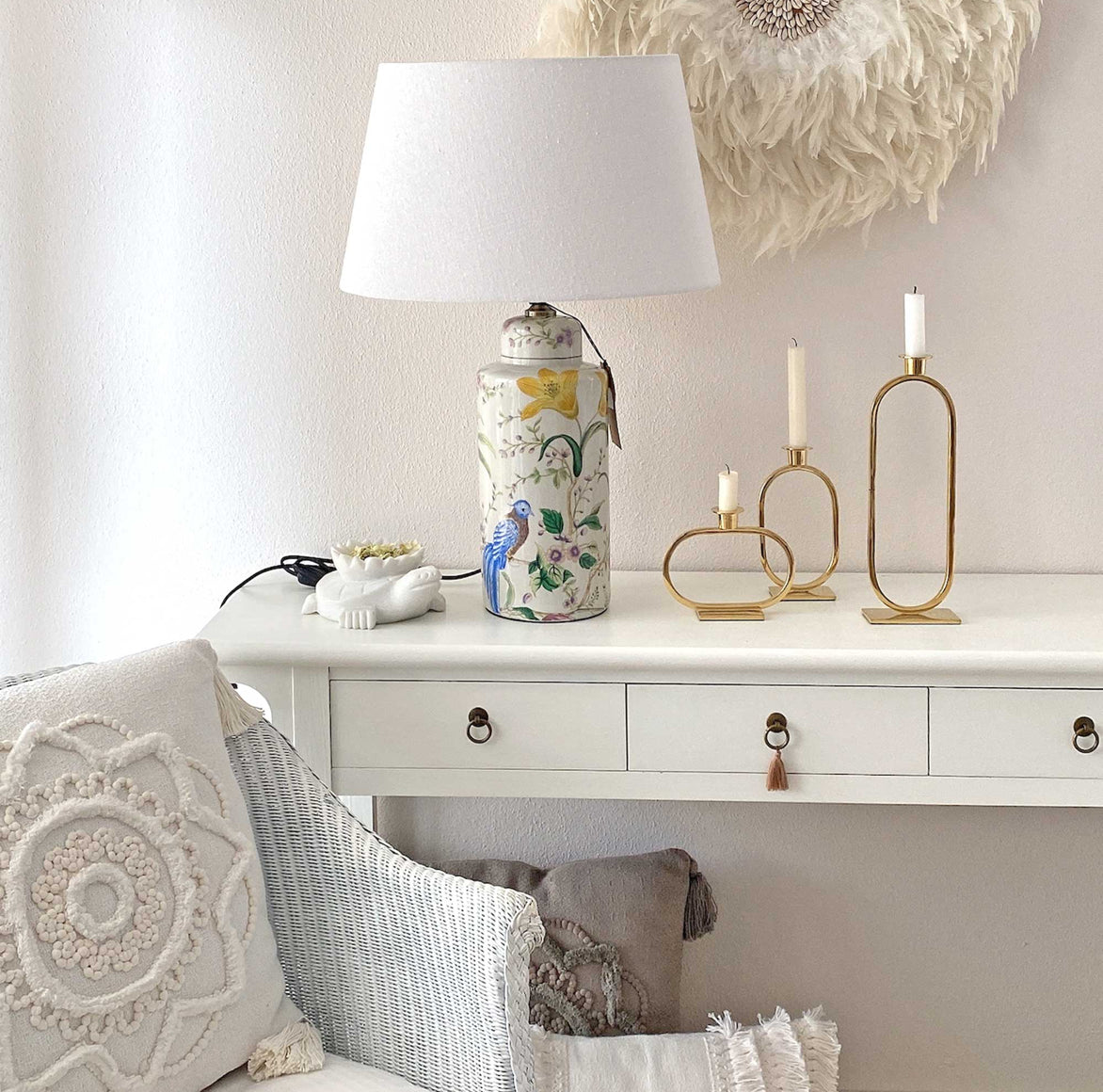 Wohnzimmer Tischlampe im Landhaus Stil Vasenlampe mit Vogel Li Na Französches Porzellan Lampenfuss  Vintage 