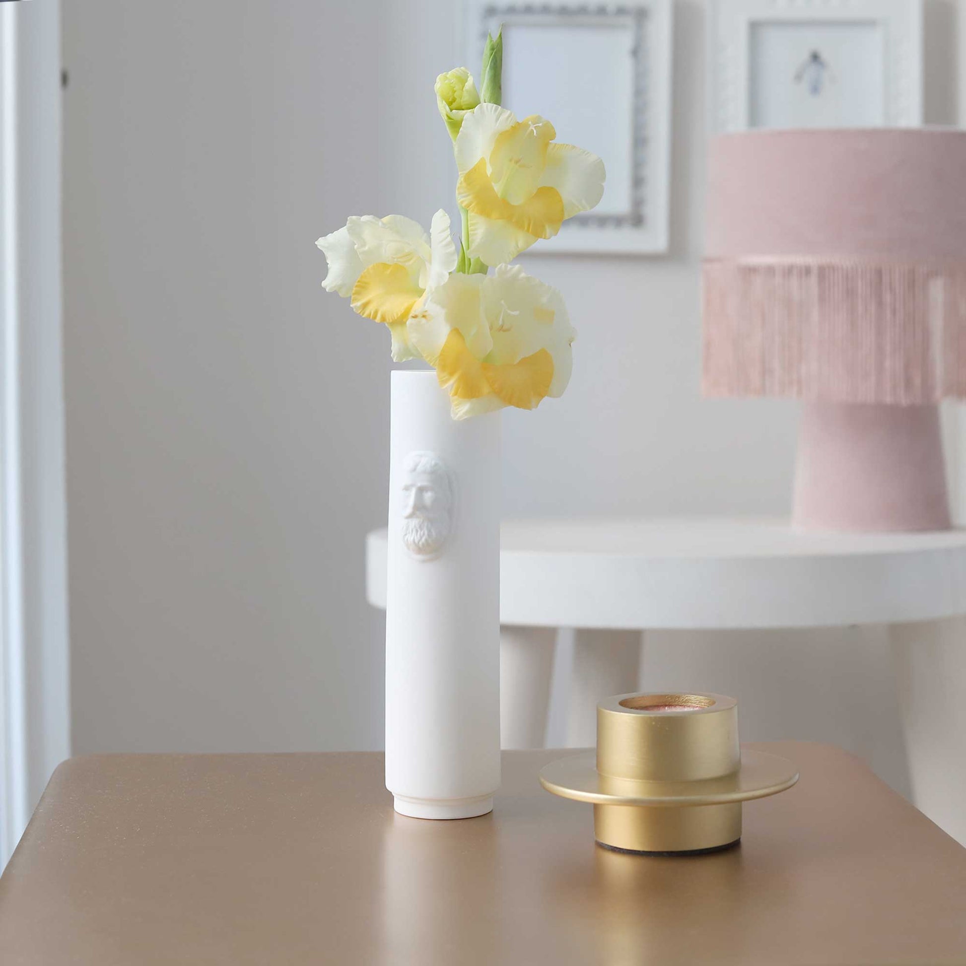 Vase für Einzelblüte, Porzellanvase schmal und hoch für eine Blume