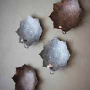 Wanddeko Mandala in Silber & Bronze im Boho Style Boho Kerzenhalter Mandala für die Wand ♥ Wanddeko für Yoga Spa Zuhause ♥ Soulbirdee OnlineshopWandkerzenhalter mit Mandala in Silber & Bronze im Bohemian Wohnstil. Kerzenhalter für die Wand aus Metall mit Muster Soulbirdee