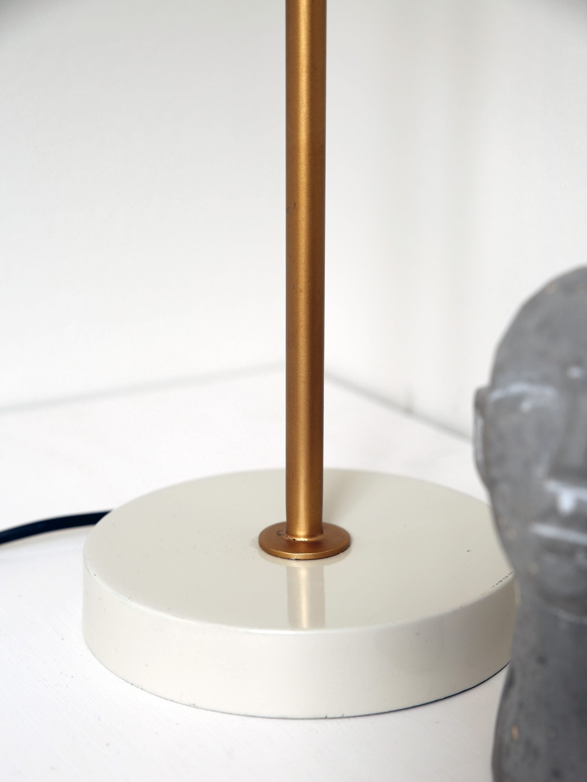 Nachttischlampe Iris Beige Fuss