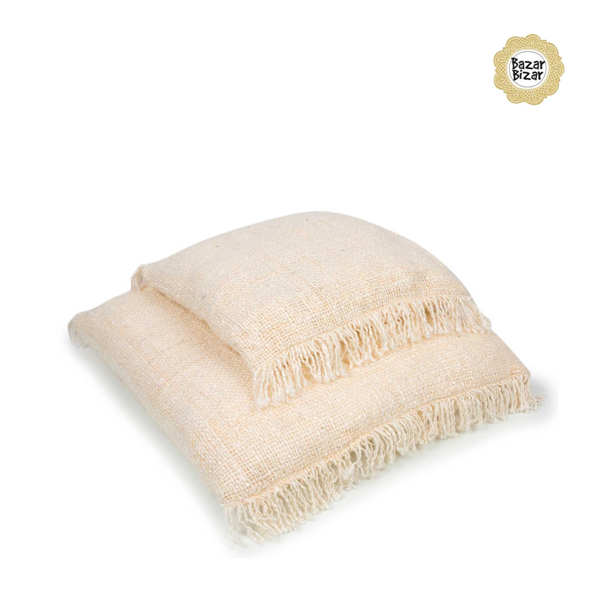 Kissenbezug CREAM ♥ The Oh My Gee - CREAM von Bazar Bizar, ein weiches Kissen aus Baumwolle mit Fransen ♥ Bazar Bizar kaufen mit Rabatt