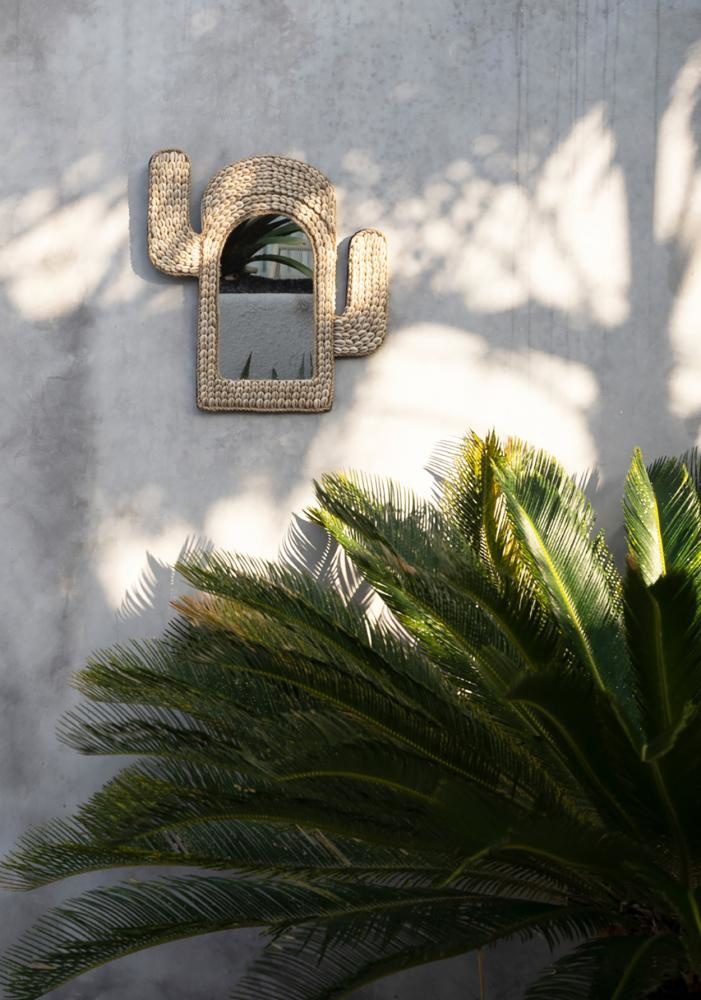 Kaktus Spiegel aus Muscheln Wandspiegel Dekospiegel im Ibiza Style von Bazar Bizar kaufen im Soulbirdee Onlineshop