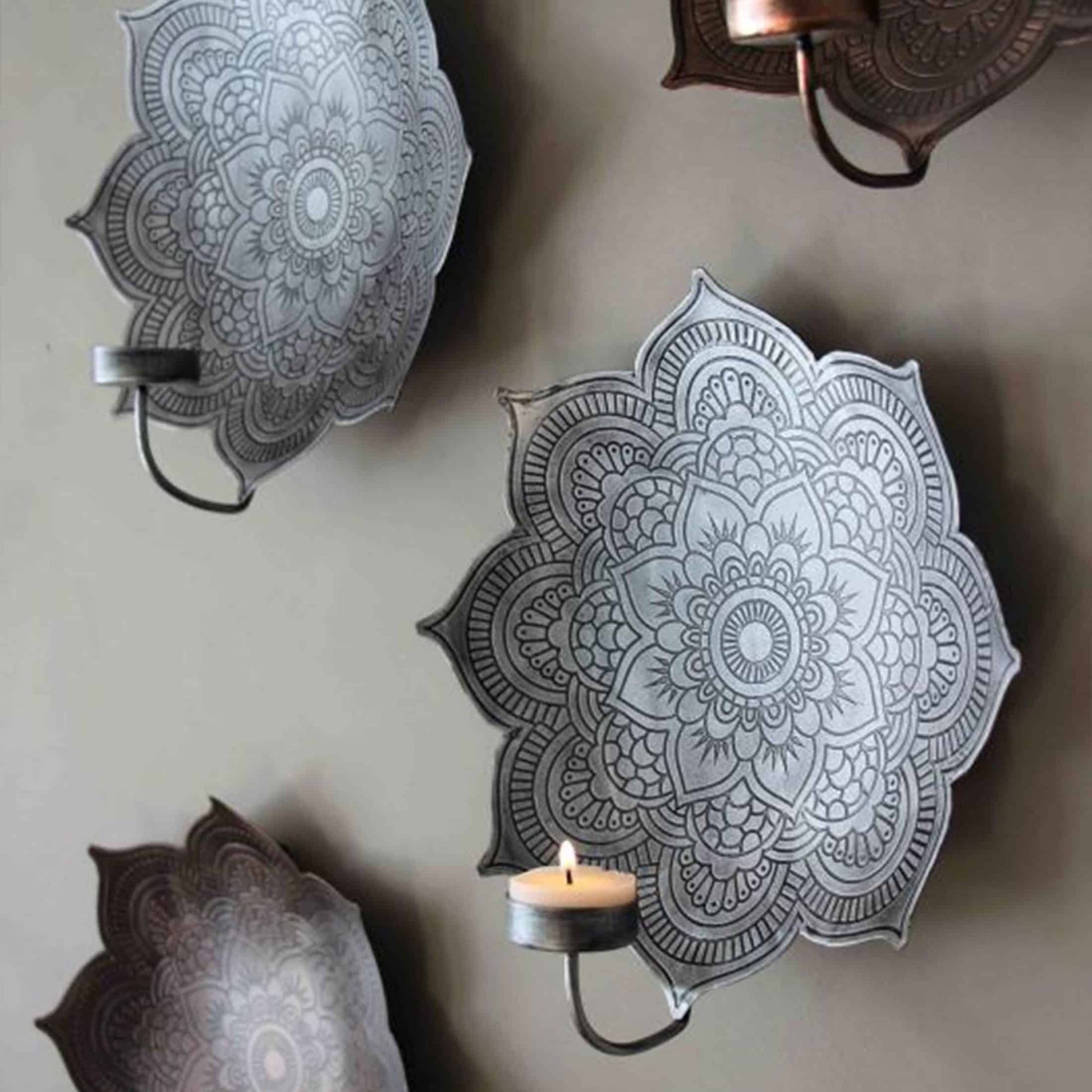 Marokkanische Dekoration für die Wand aus Metall. Deko im marokkanischen Wohnstil mit Mandala Muster für den Yoga Look